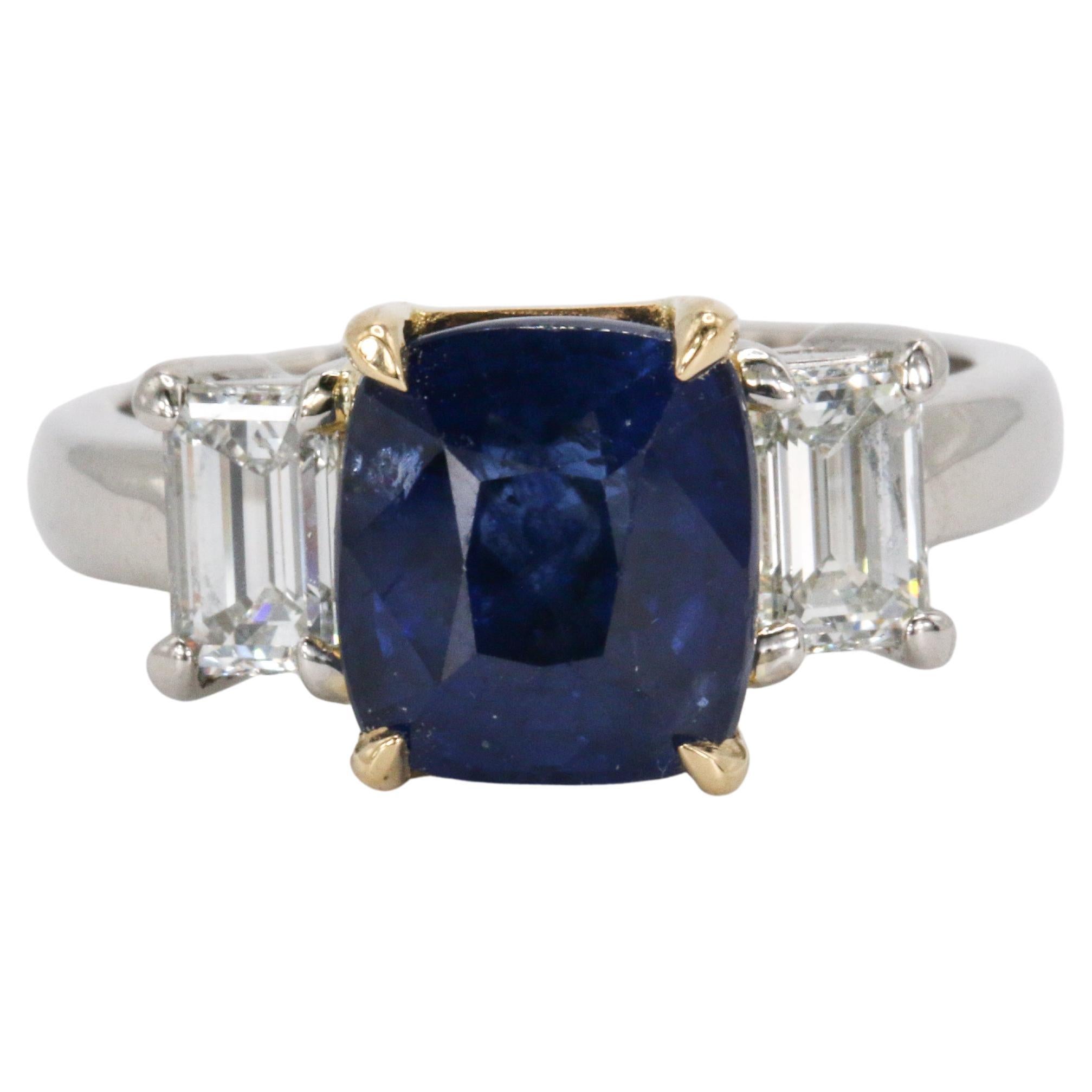 Anillo de diamantes de oro de 18 quilates y platino con zafiro talla cojín certificado por el GIA de 4,52 quilates
