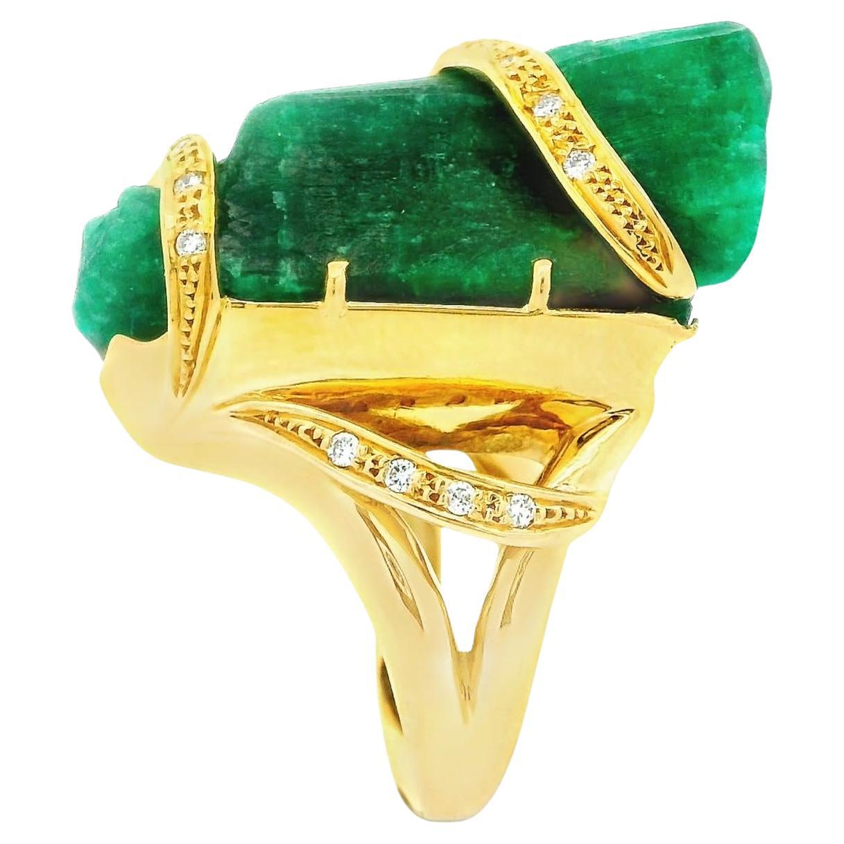 45.26 Carat Emerald-Crystal Diamond 18K Yellow Gold Cocktail Ring For Sale