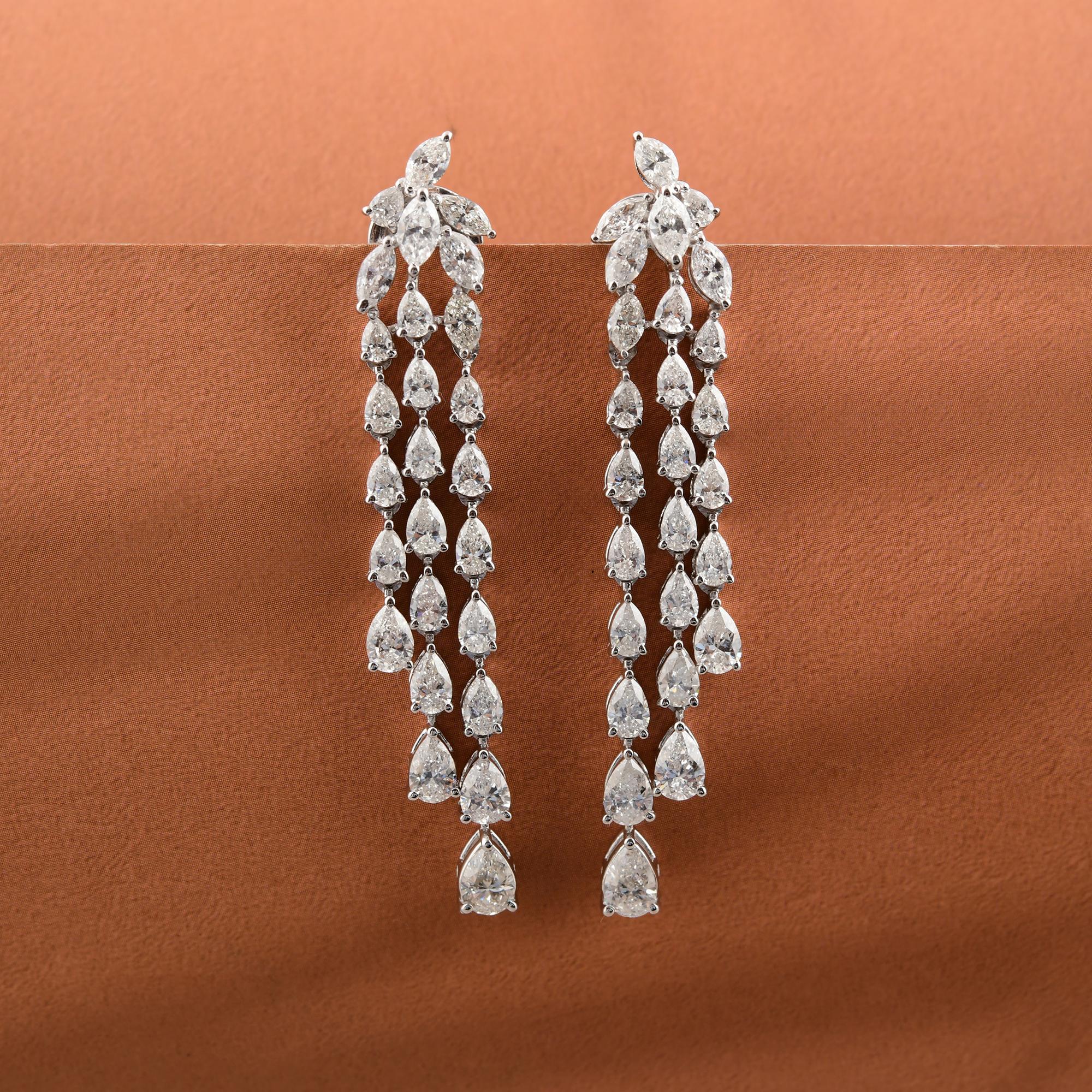 4.53 Carat Mixed Shape Diamond Engagement Drop Earrings Gift 14k White Gold (Boucles d'oreilles de fiançailles en or blanc 14k)
Ces élégantes boucles d'oreilles pendantes sont composées d'une grappe de diamants taillés en marquise et d'une rangée de