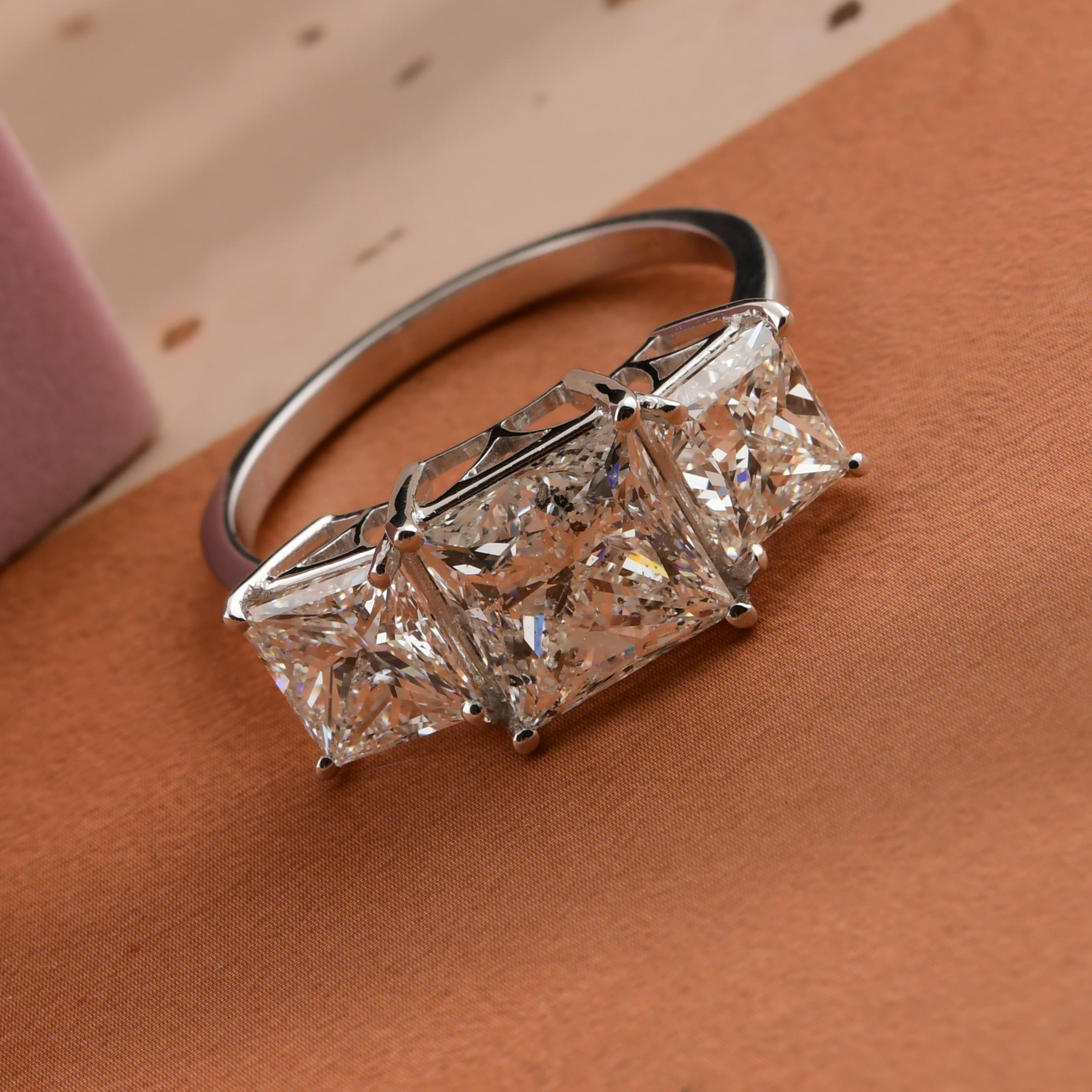 4,53 Karat SI Reinheit HI Farbe Prinzessinnenschliff Diamantring 18 Karat Weißgold (Moderne) im Angebot