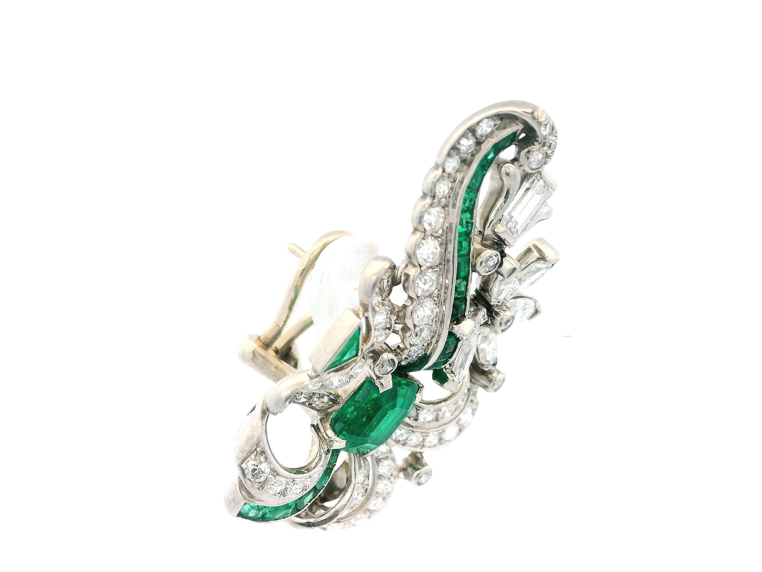 Pendientes vintage de esmeralda y diamantes de 4,54 quilates en oro blanco de 14 quilates Retro en venta