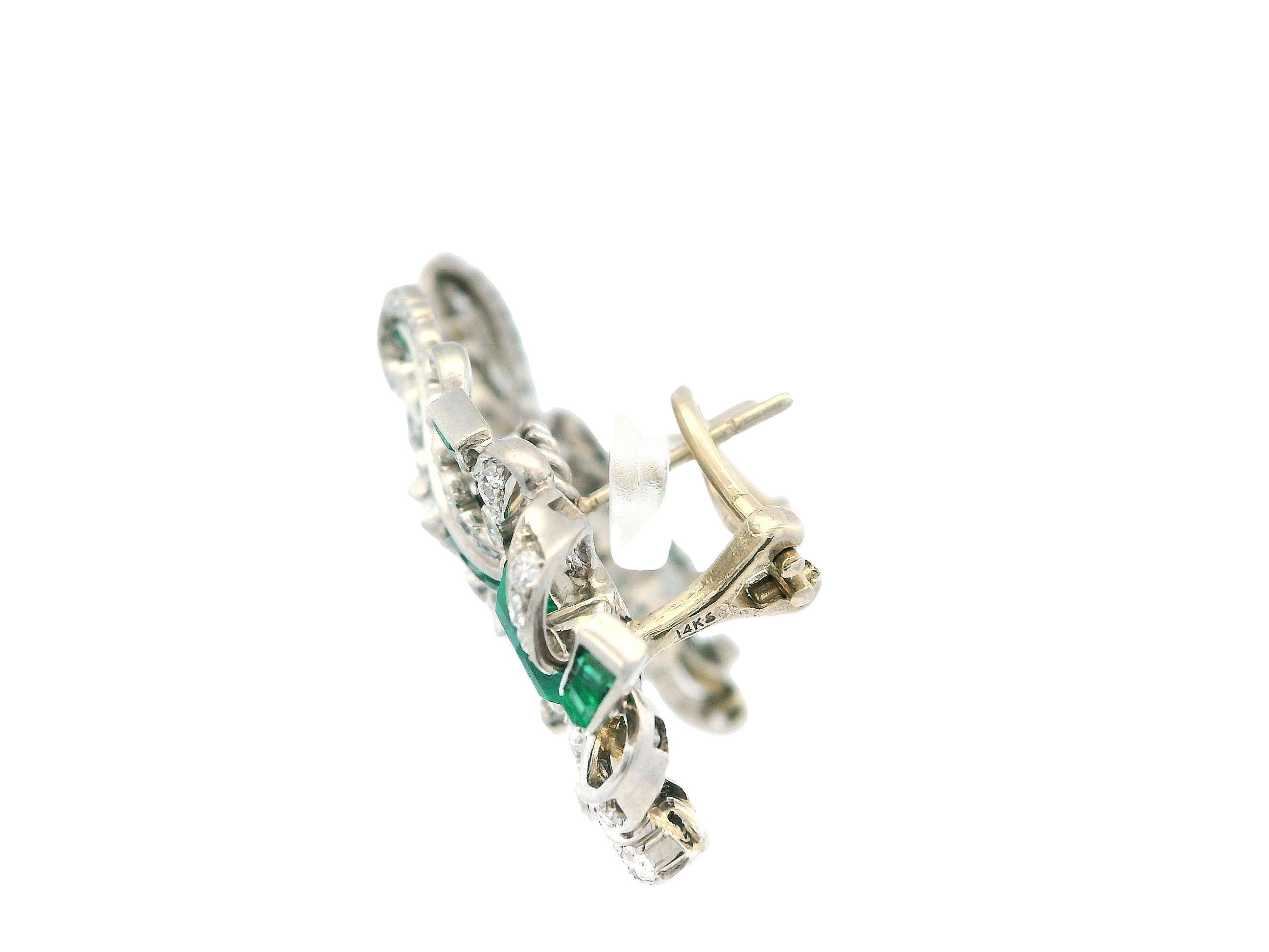 Pendientes vintage de esmeralda y diamantes de 4,54 quilates en oro blanco de 14 quilates en venta 1