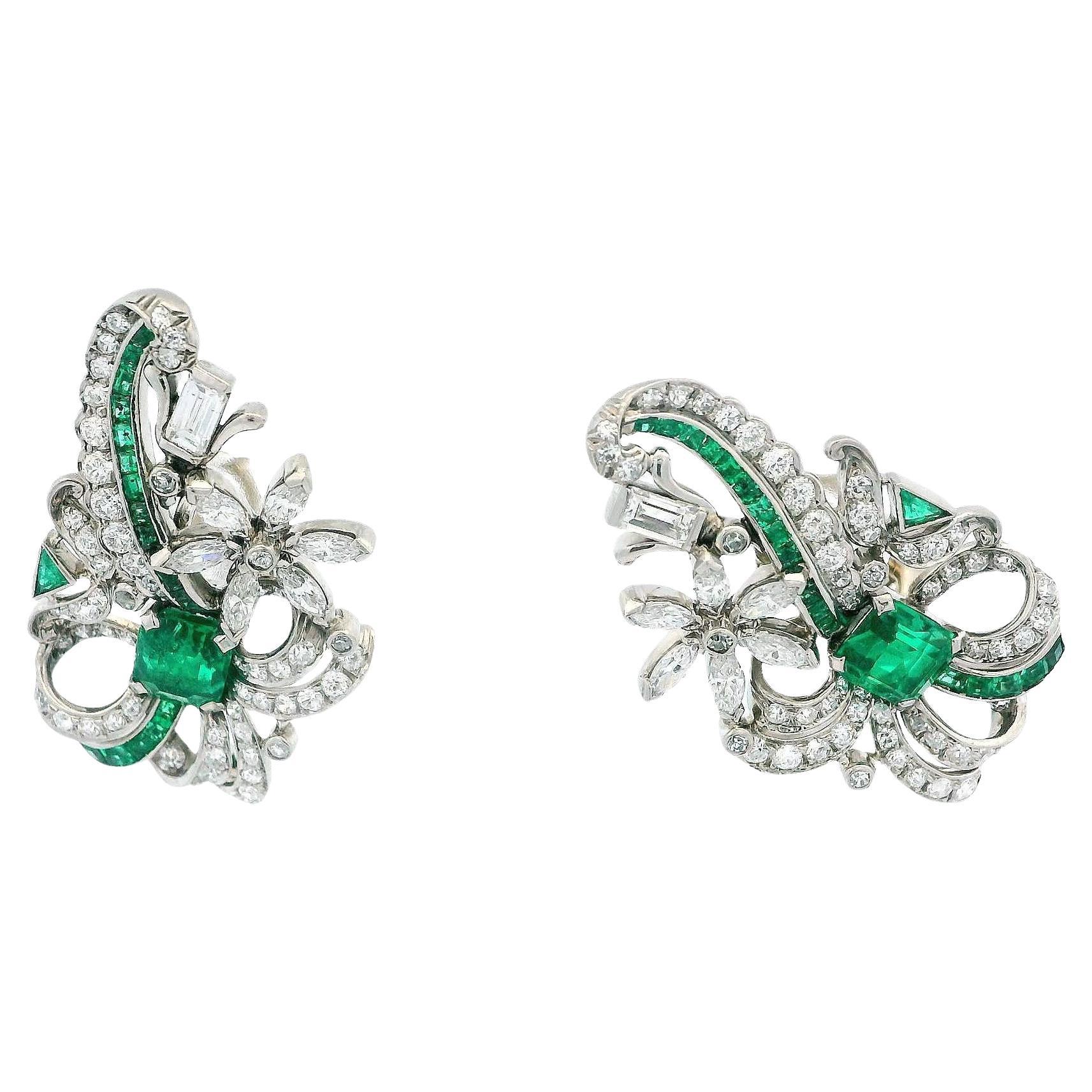 Pendientes vintage de esmeralda y diamantes de 4,54 quilates en oro blanco de 14 quilates en venta