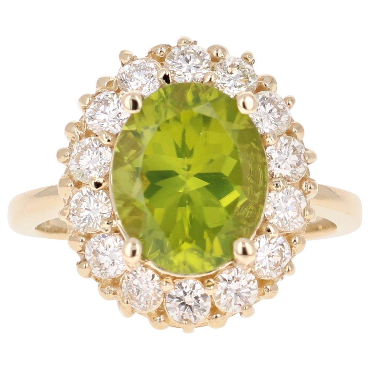 4.54 Carat Peridot Diamond 14 Karat Yellow Gold Ring