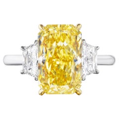 4.54 Carat Radiant Diamond Ring Fancy Yellow 18K Gold Sunlit Royal Radiance
