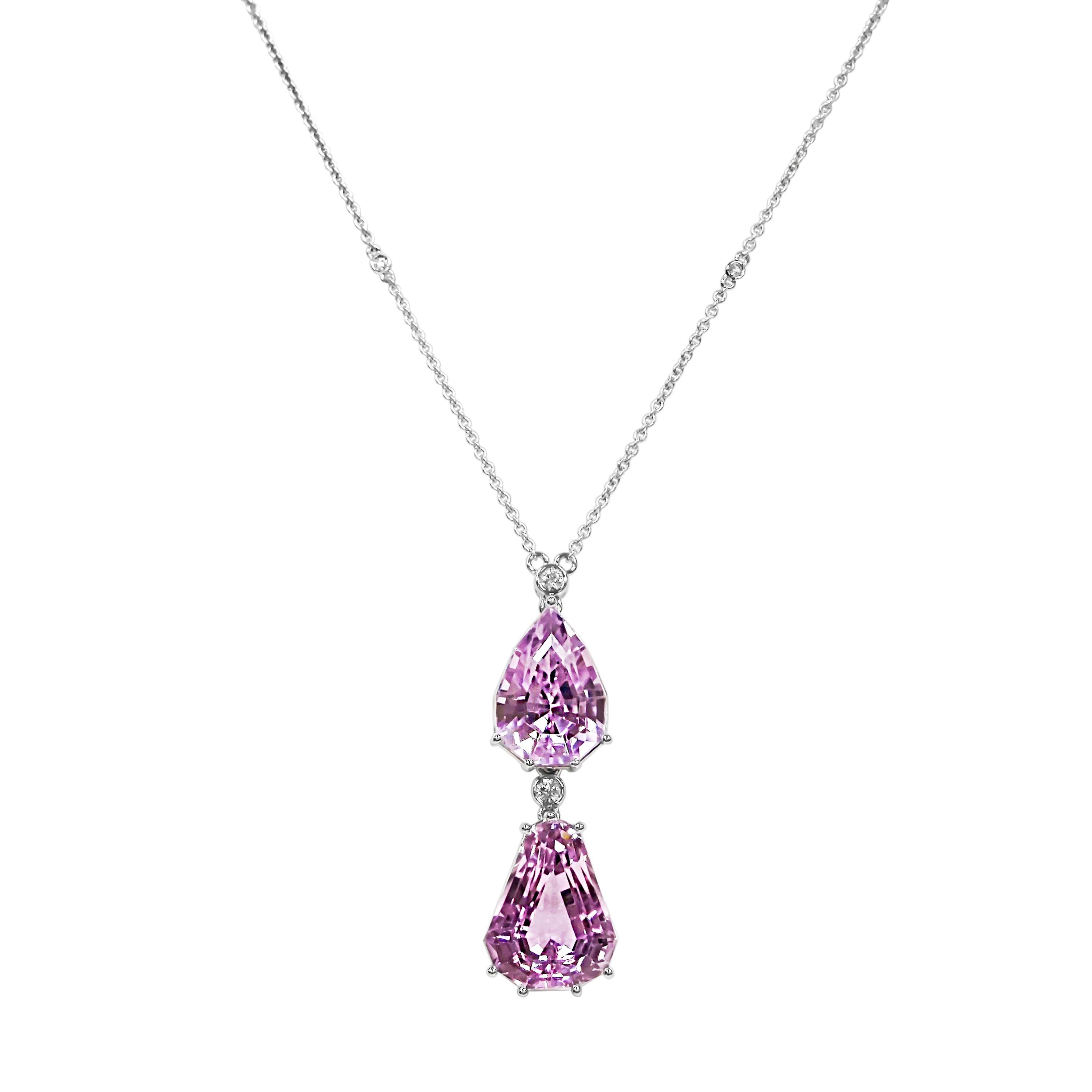 45.48 Carats Kunzite and Diamond White Gold Necklace In New Condition For Sale In New York, NY