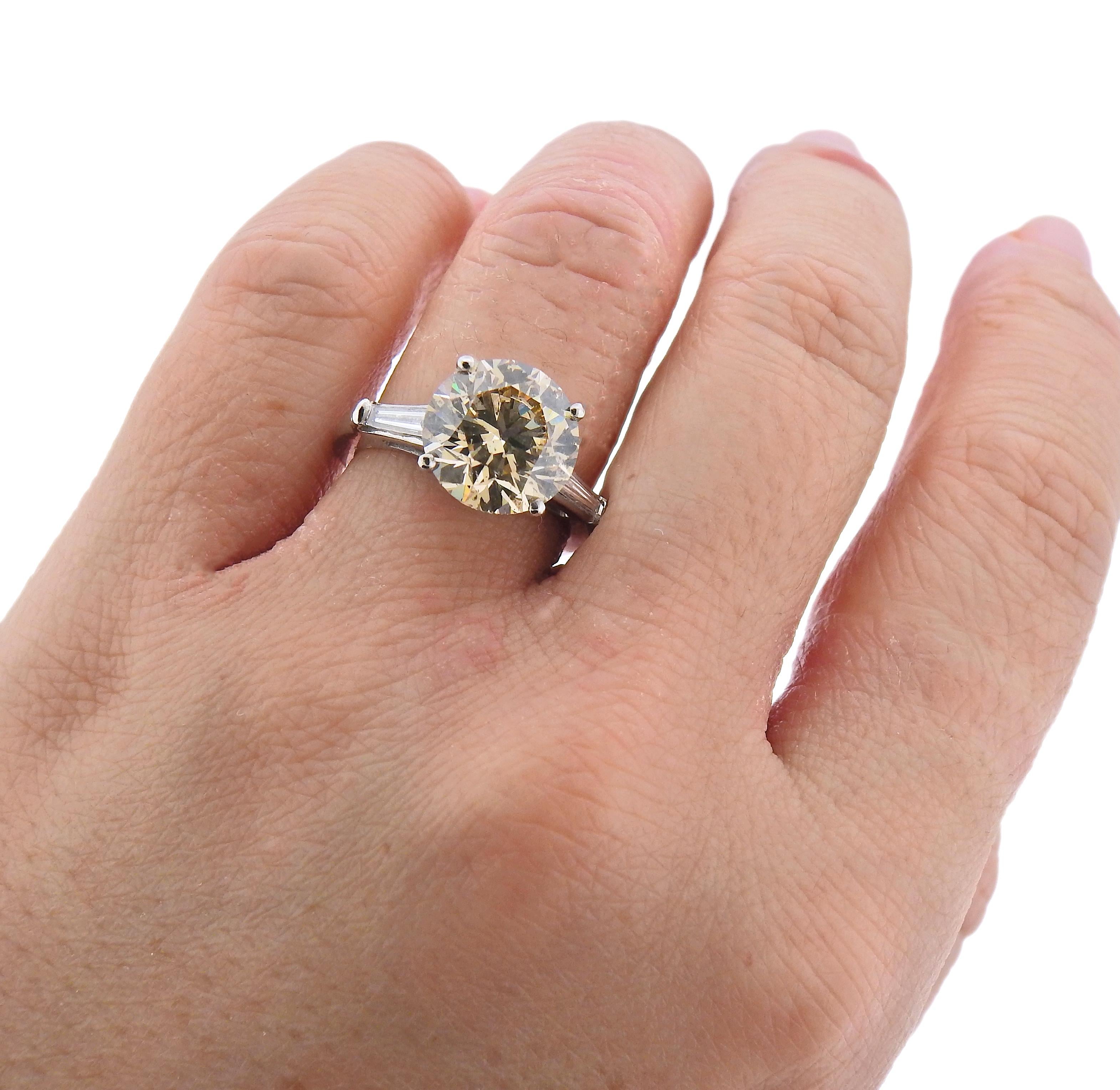 Round Cut 4.55 Carat Diamond Platinum Long's Engagement Ring For Sale