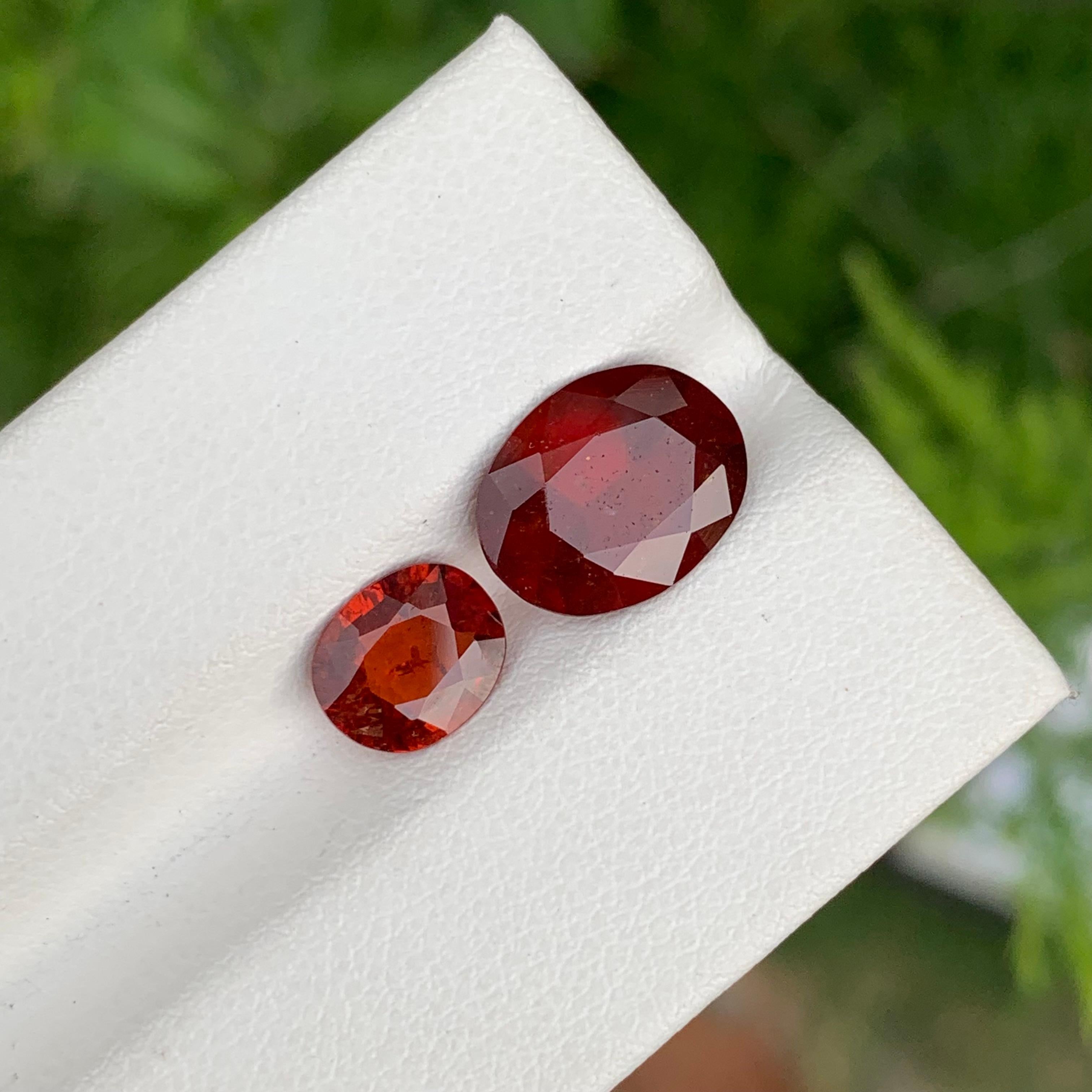 4.55 Carat Natural Dual Loose Hessonite Garnet Oval Shape Gem For Jewellery For Sale 1