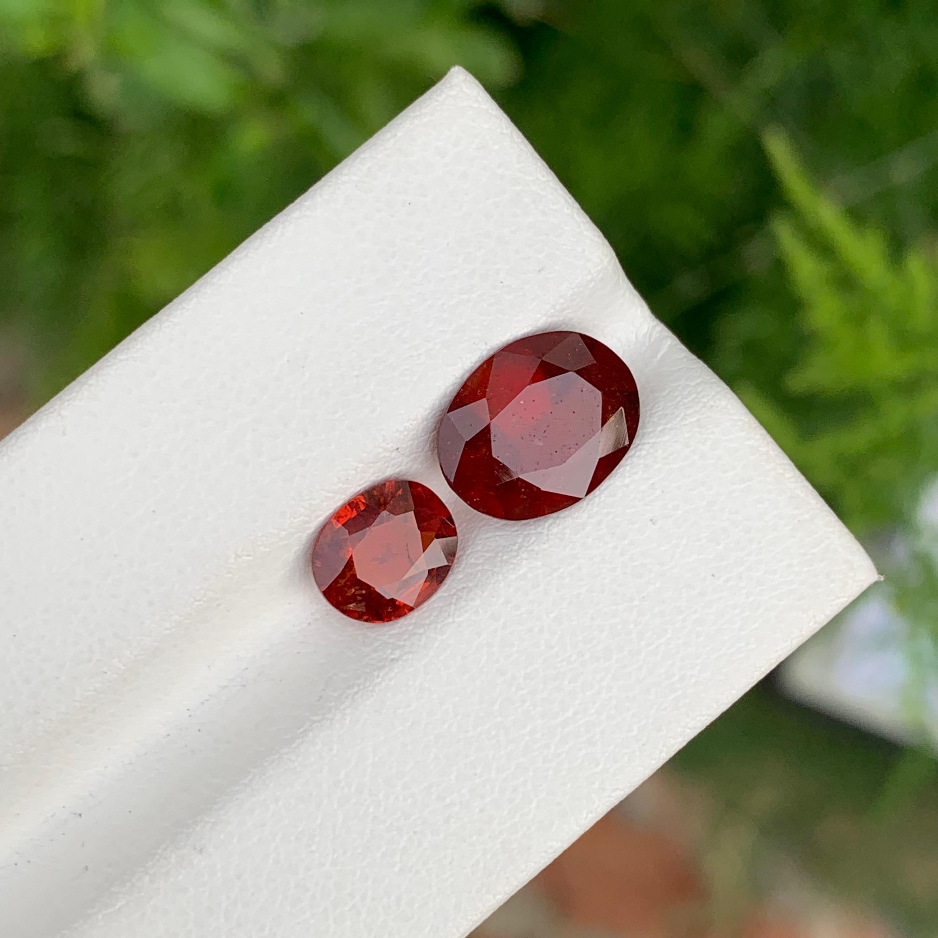 4.55 Carat Natural Dual Loose Hessonite Garnet Oval Shape Gem For Jewellery For Sale 3