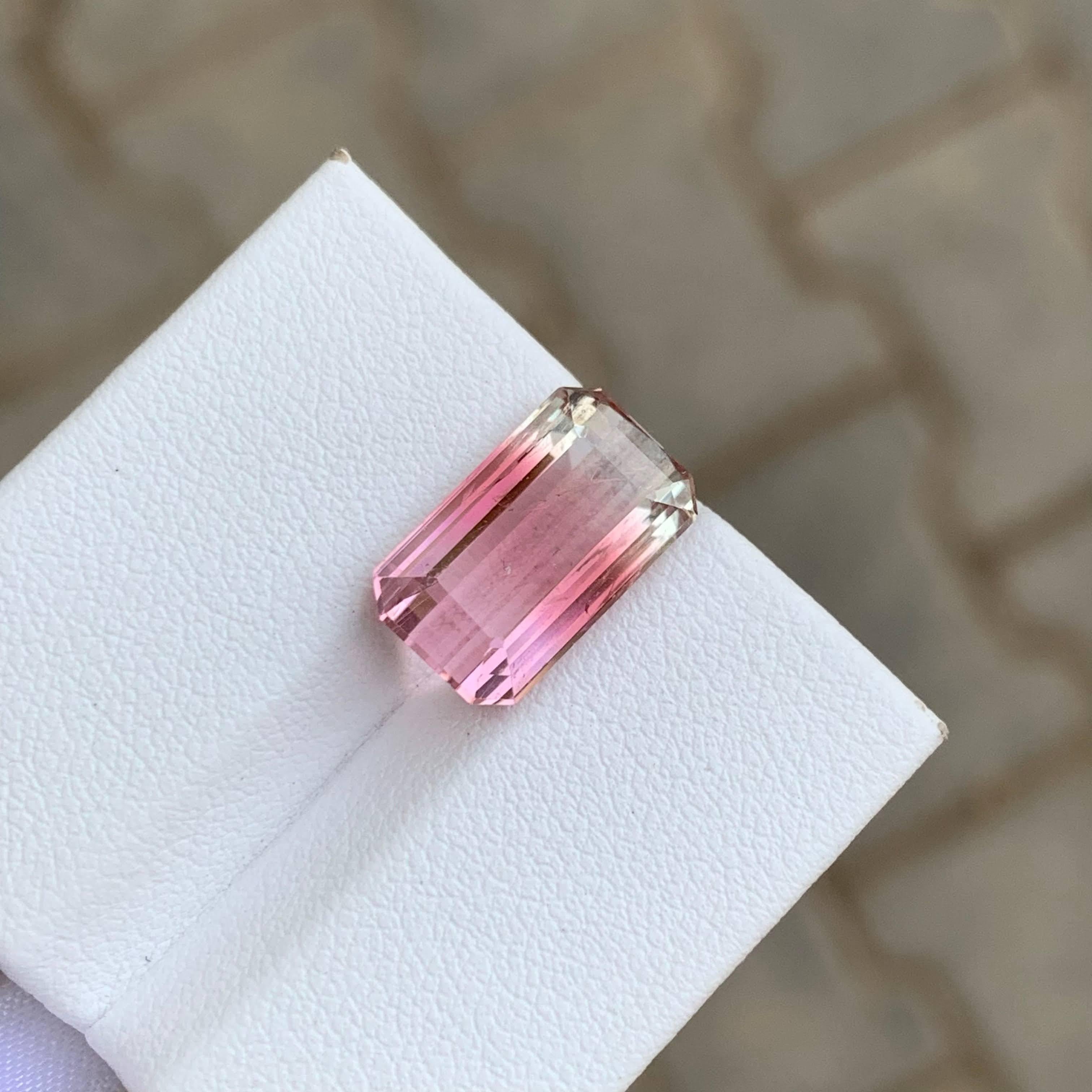 4,55 Karat Natürliche Lose Bi Farbe Rosa Turmalin Smaragd Schliff Afrikanischer Edelstein (Smaragdschliff) im Angebot