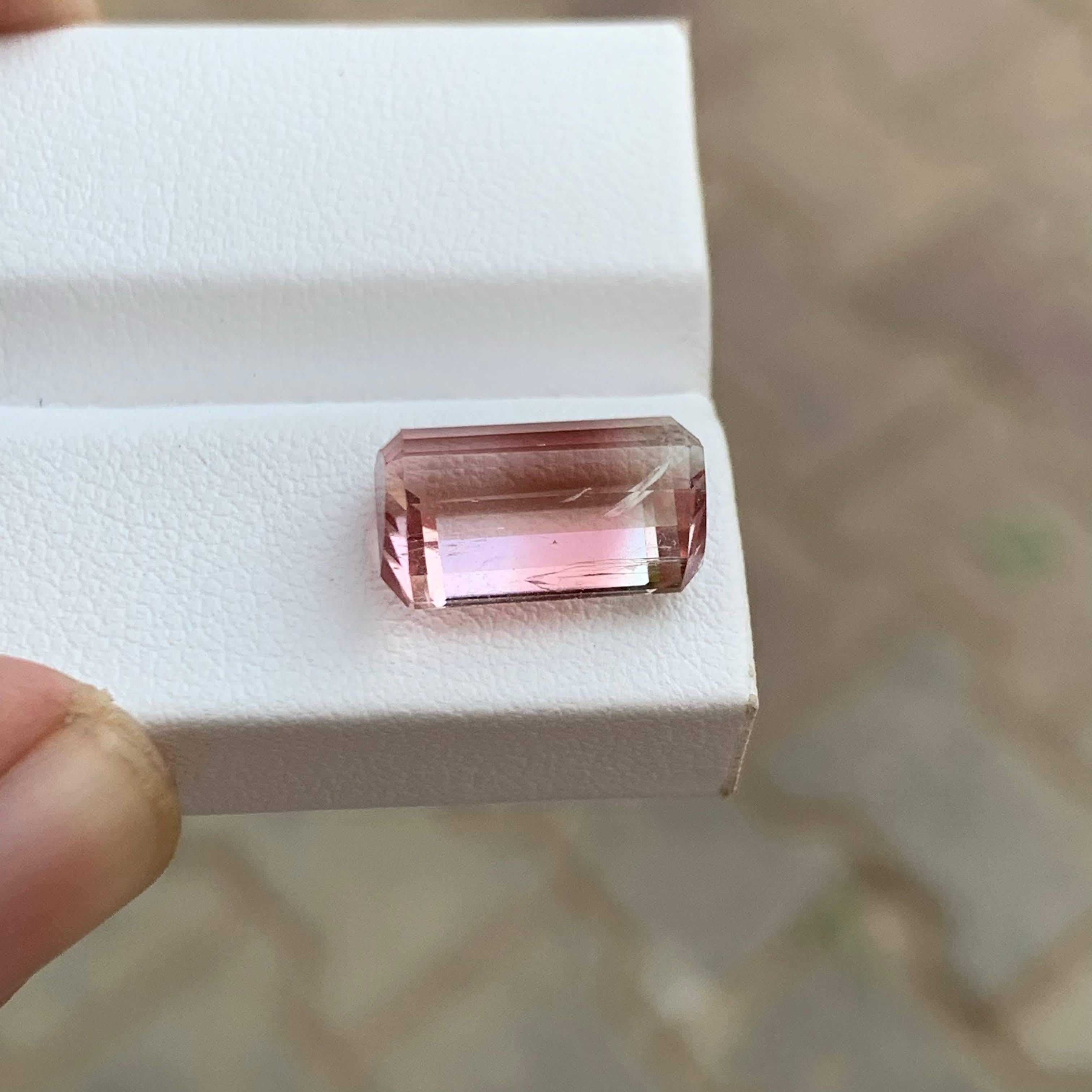4,55 Karat Natürliche Lose Bi Farbe Rosa Turmalin Smaragd Schliff Afrikanischer Edelstein für Damen oder Herren im Angebot