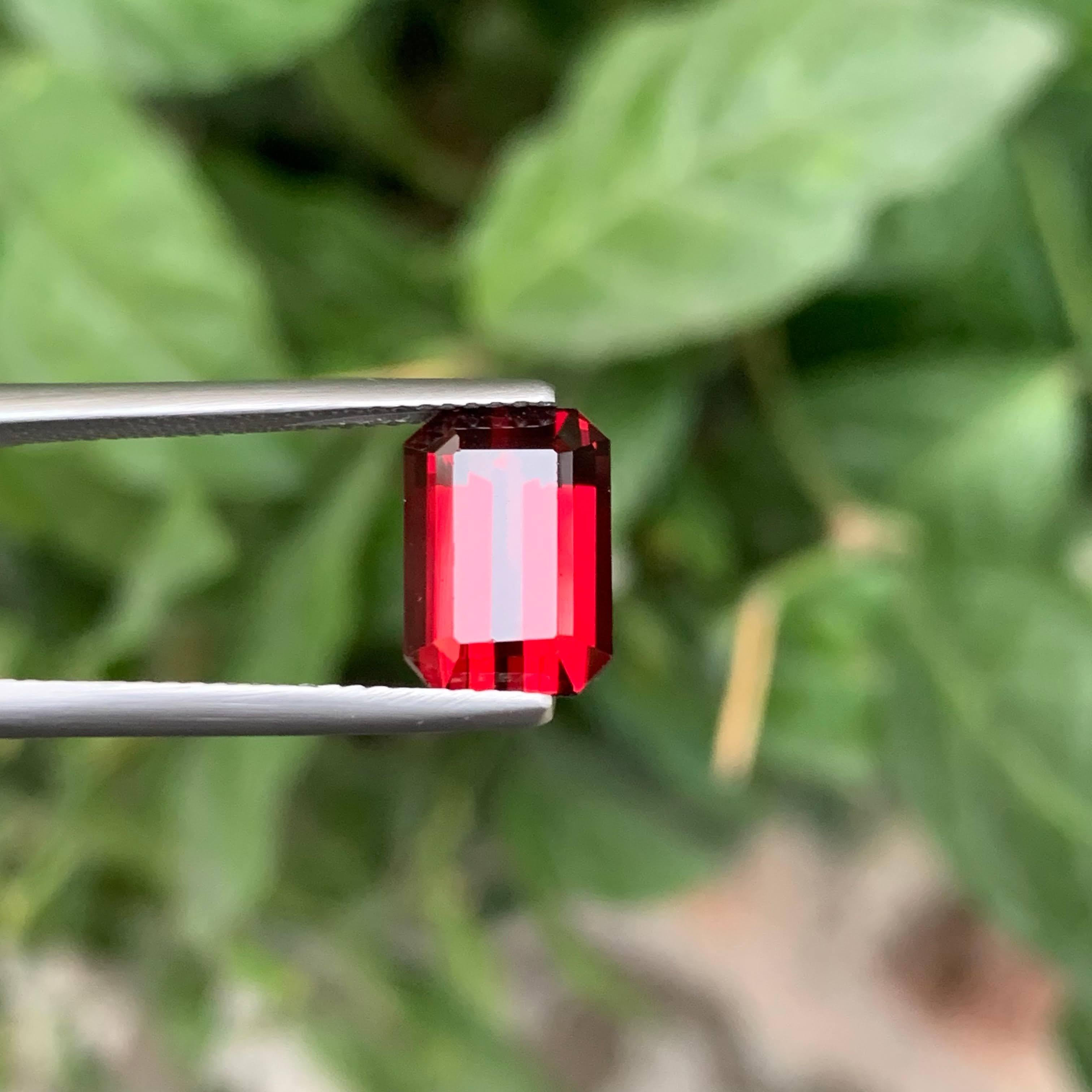 4,55 quilates granate rojo brillante natural suelto talla esmeralda gema tanzana Corte esmeralda en venta