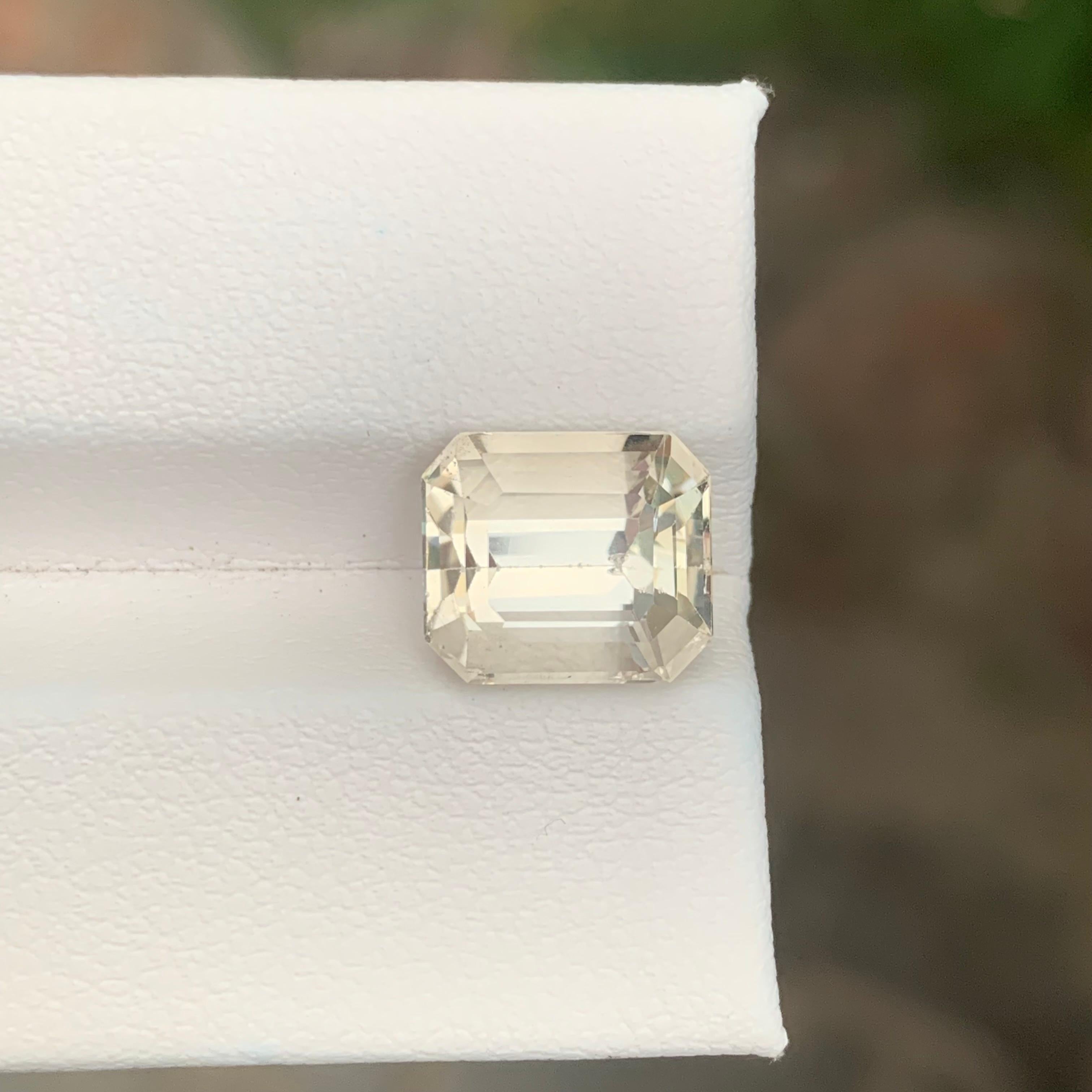 Femenino o masculino Gema Heliodoro Natural Suelta Forma Esmeralda 4,55 Quilates en venta