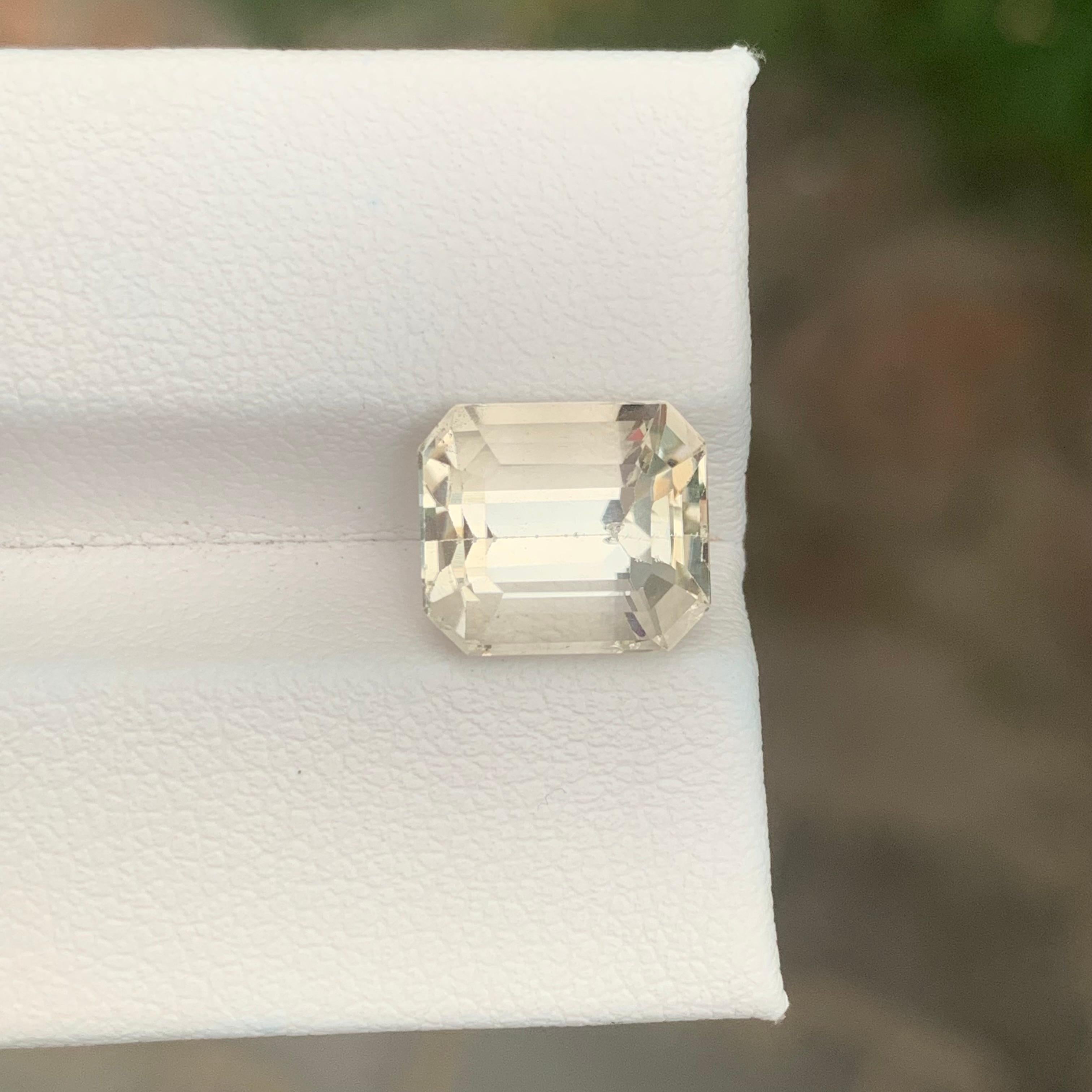 Gema Heliodoro Natural Suelta Forma Esmeralda 4,55 Quilates en venta 1