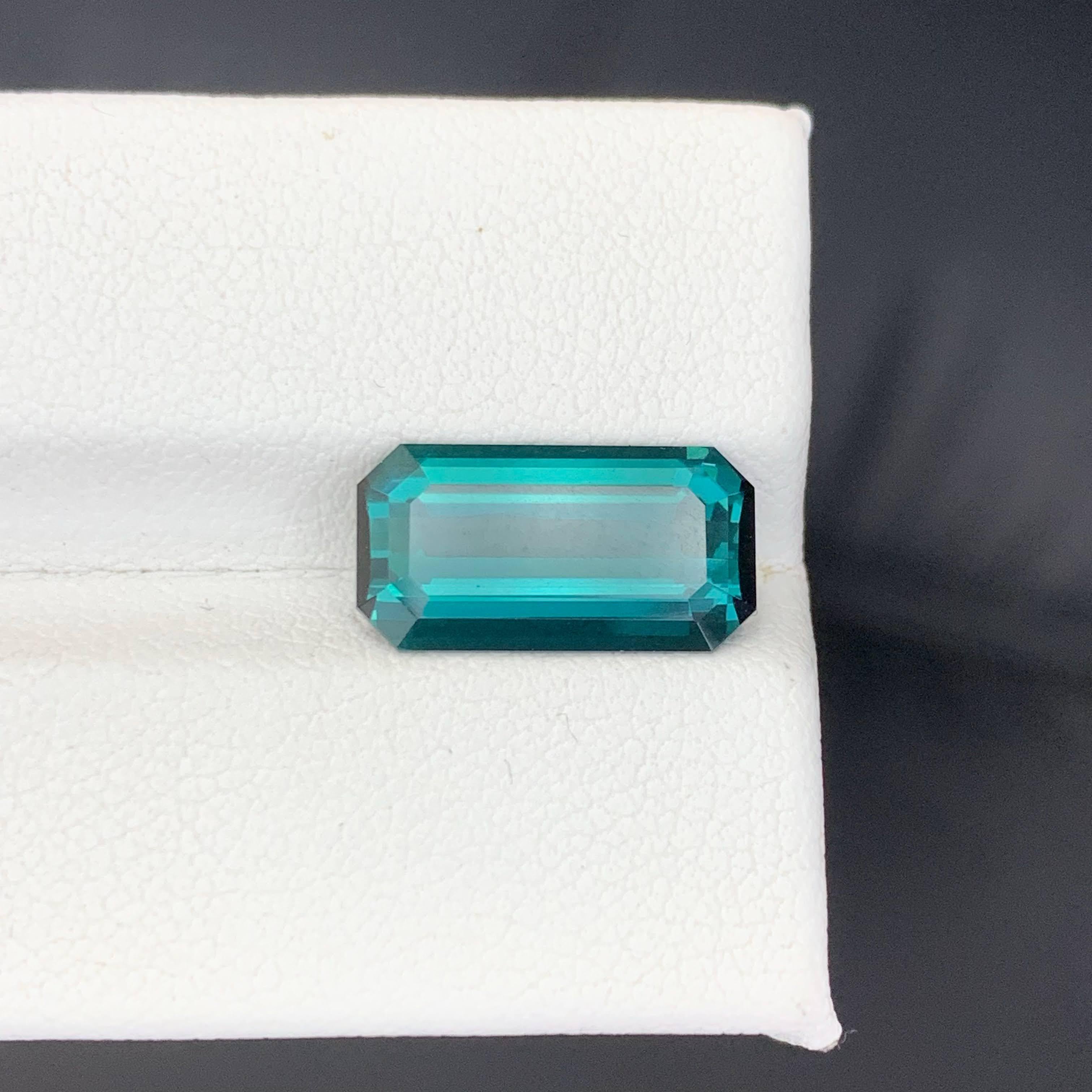 4.55 Carat Natural Loose Indicolite Color Tourmaline Emerald Cut Afghan Gemstone (pierre précieuse afghane) Unisexe en vente