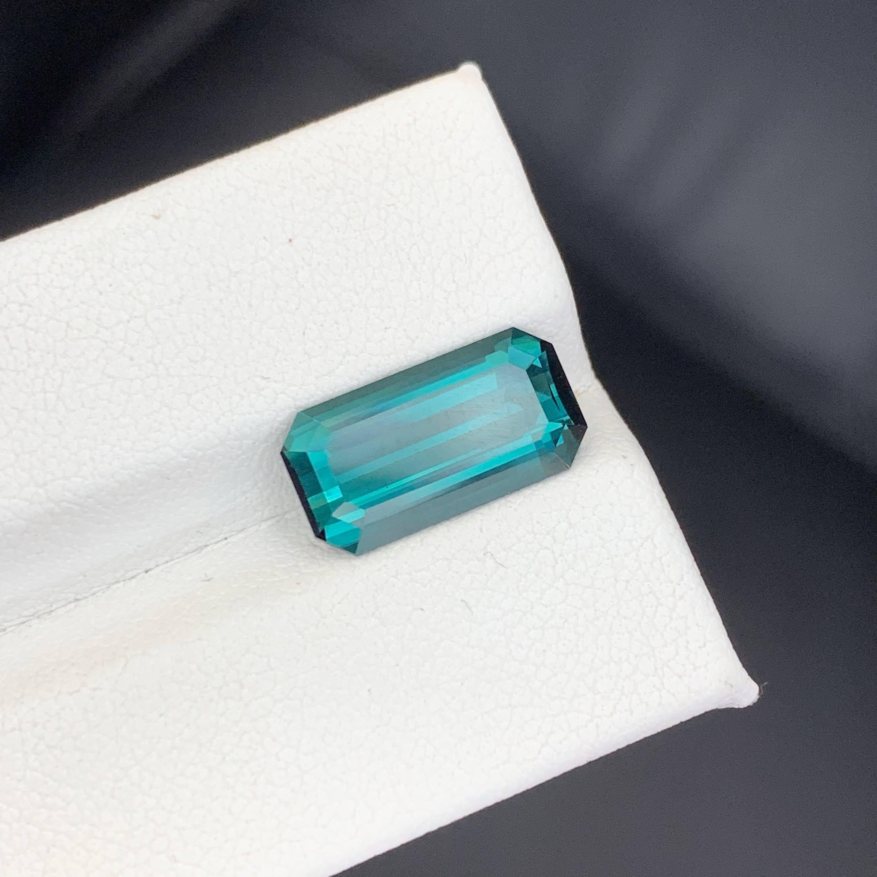 4.55 Carat Natural Loose Indicolite Color Tourmaline Emerald Cut Afghan Gemstone (pierre précieuse afghane) en vente 1