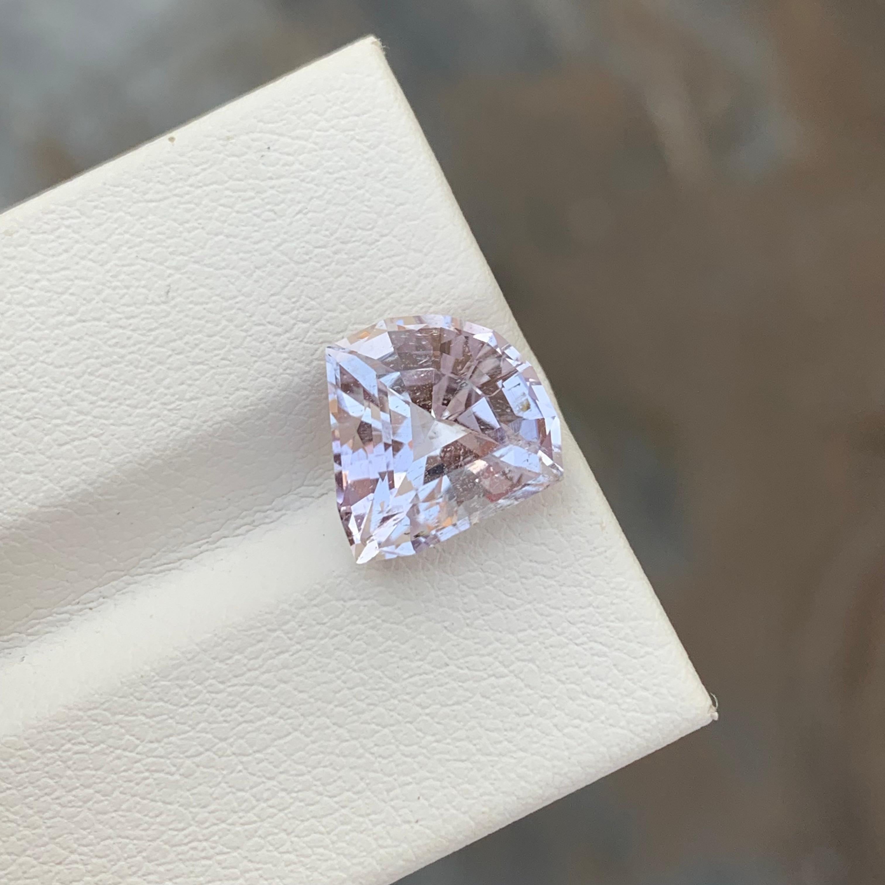 4,55 Karat natürlicher loser Kunzit in Kite-Form für Ring, leicht eingeschlossen im Angebot 6