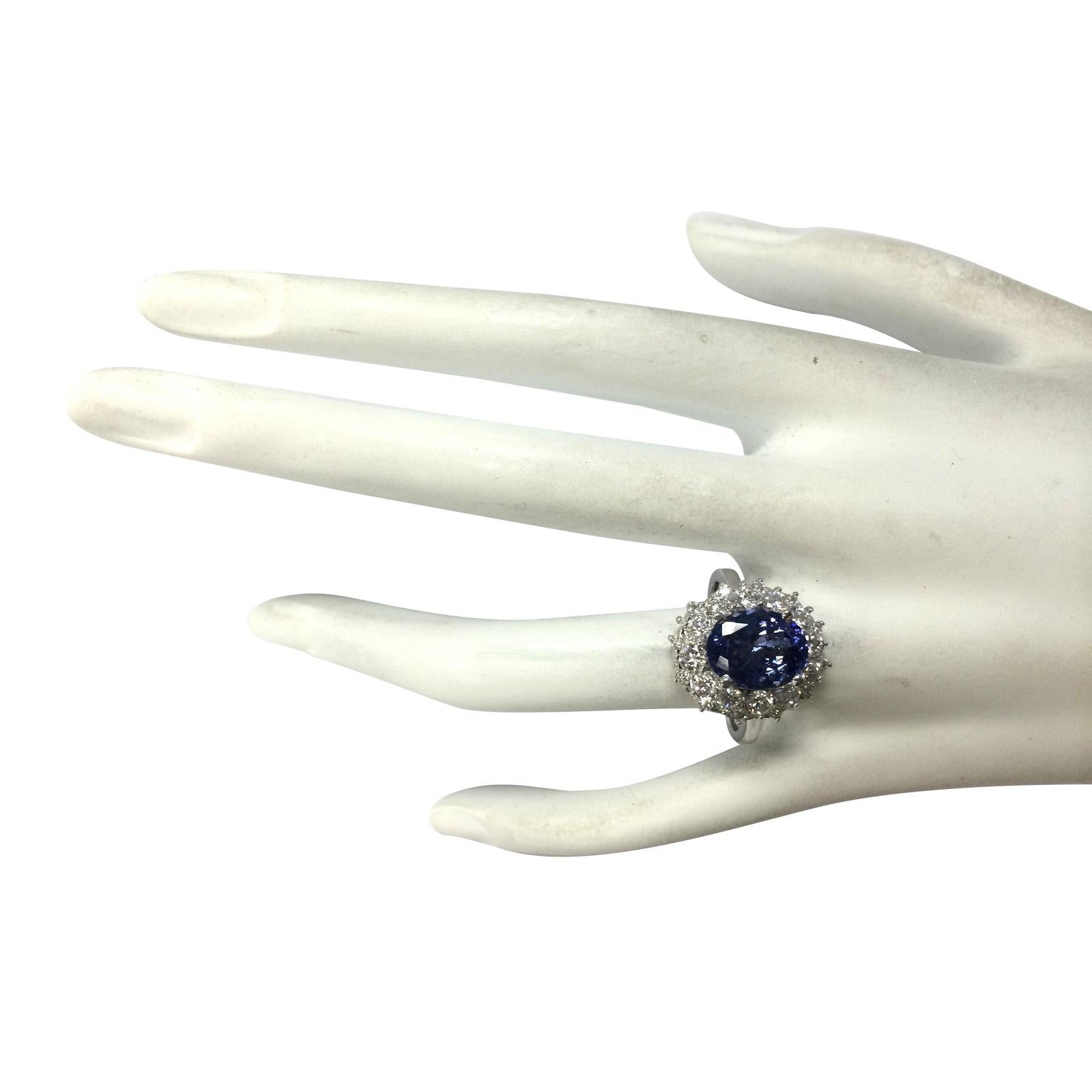 Natural Tanzanite Diamond Ring In 14 Karat White Gold In New Condition For Sale In Manhattan Beach, CA