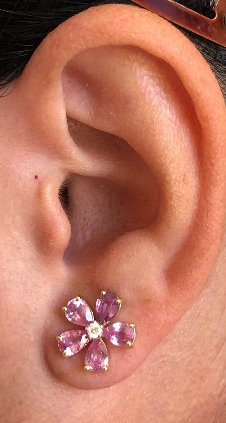 Pear Cut 4.55 Carat Pink Purple Sapphire Diamond 18 Karat Yellow Gold Earrings