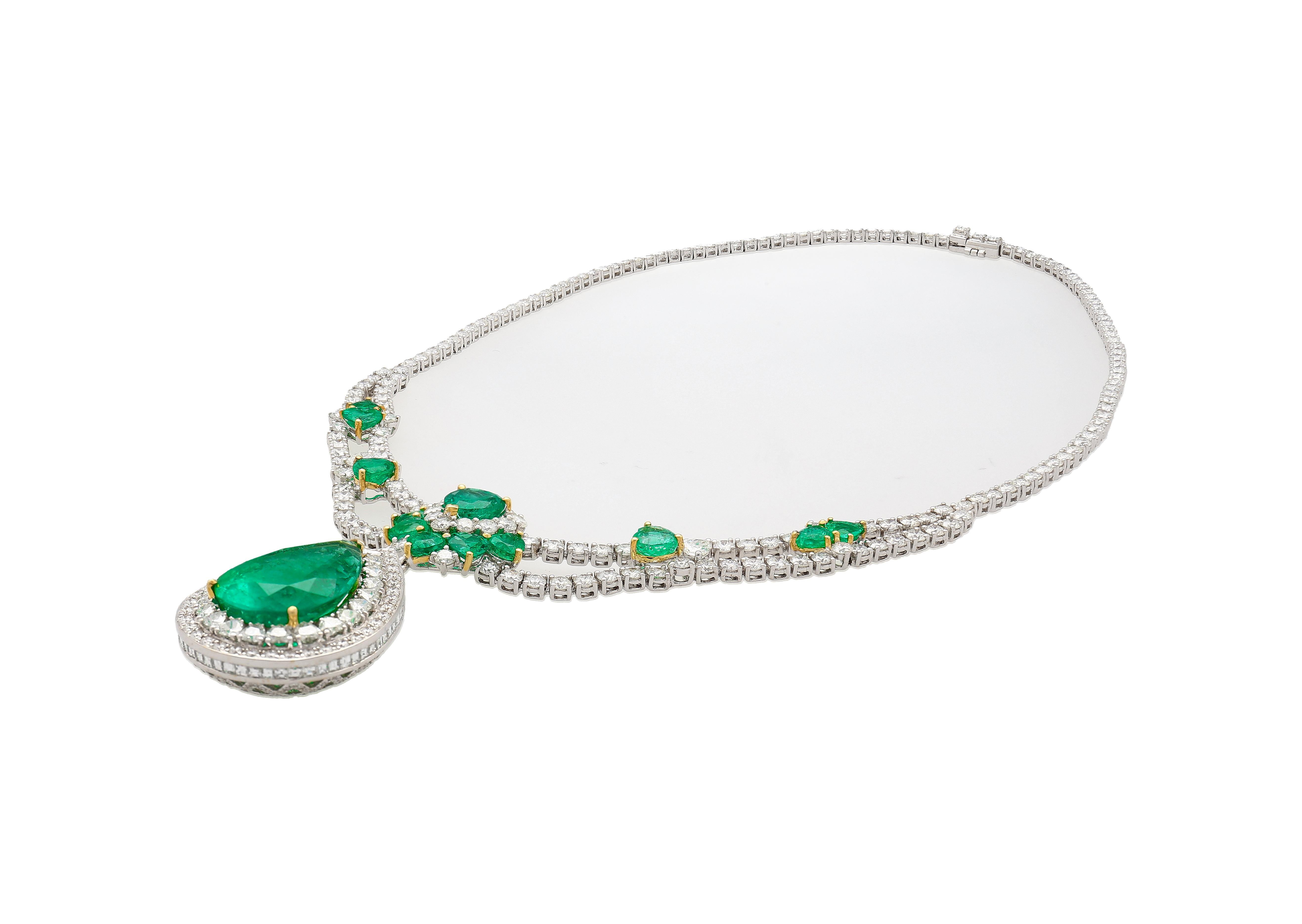 Pear Cut 45.58 Carat TW Colombian Emerald & Diamond Chandelier Drop Necklace For Sale
