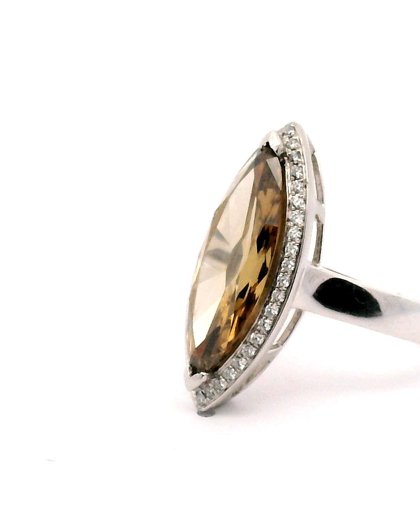 4.55ct. Lady's Marquise Diamond Engagement Ring In Good Condition For Sale In Sausalito, CA