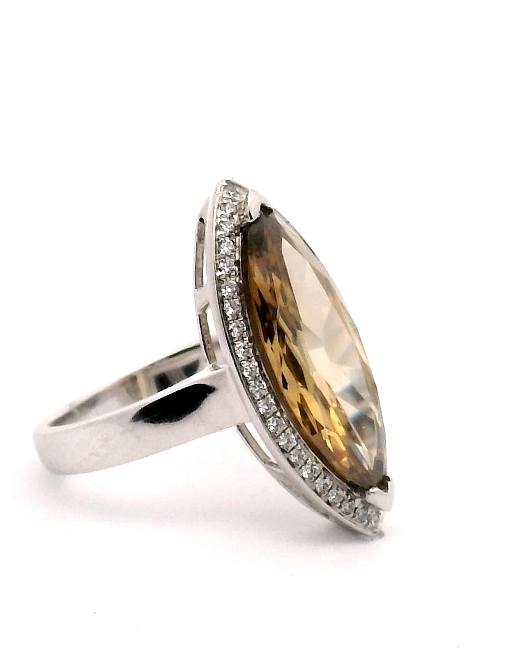 Women's 4.55ct. Lady's Marquise Diamond Engagement Ring For Sale