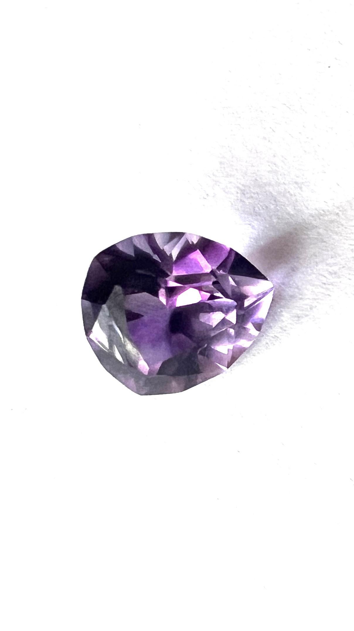Women's or Men's 4.55ct Pear Cut Purple Amethyst loose Gemstone  For Sale