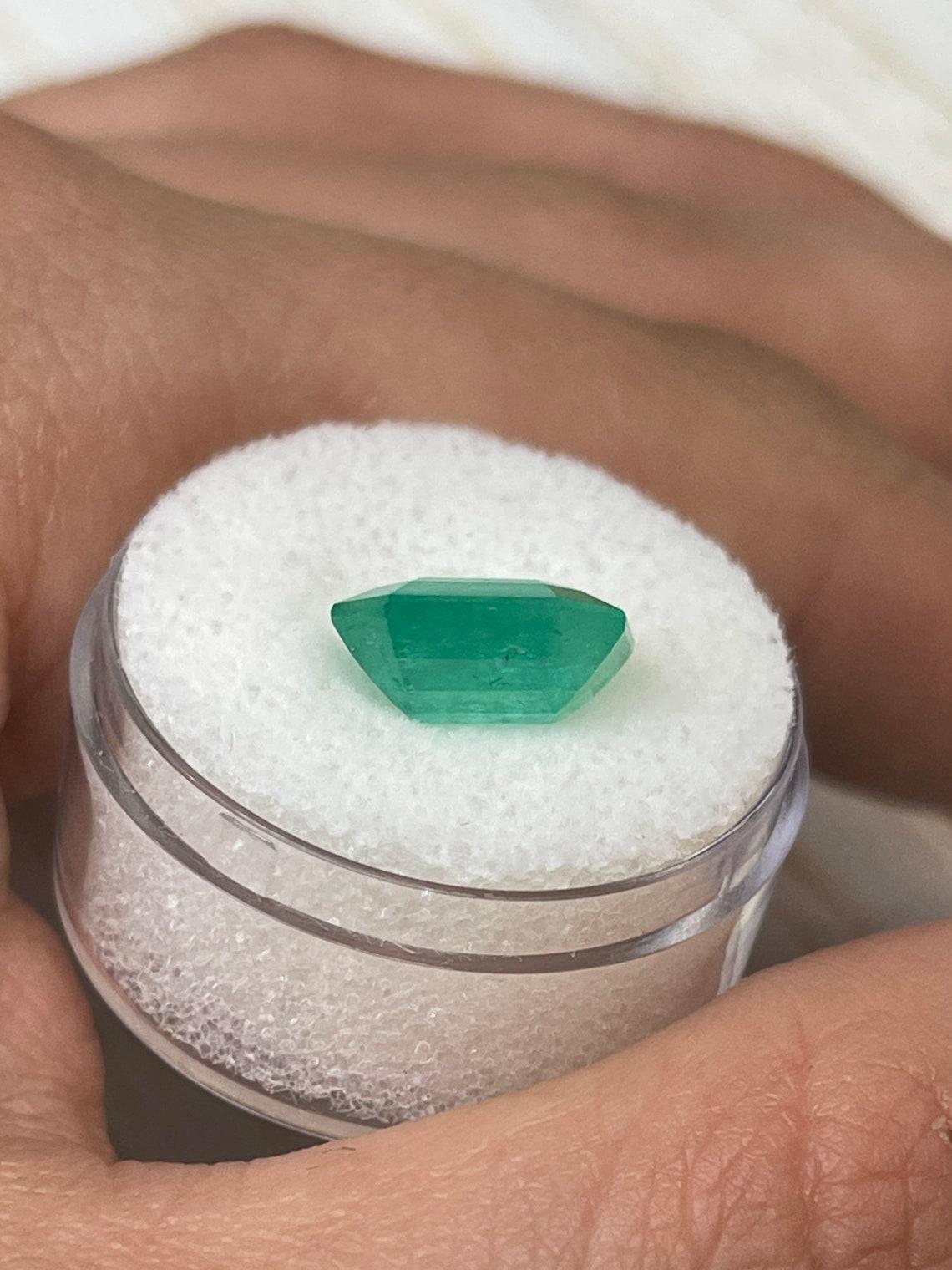 Femenino o masculino 4,56 ct Esmeralda Verde Muzo Colombiana 11x10mm Talla Esmeralda Genuina Nacimiento Mayo en venta