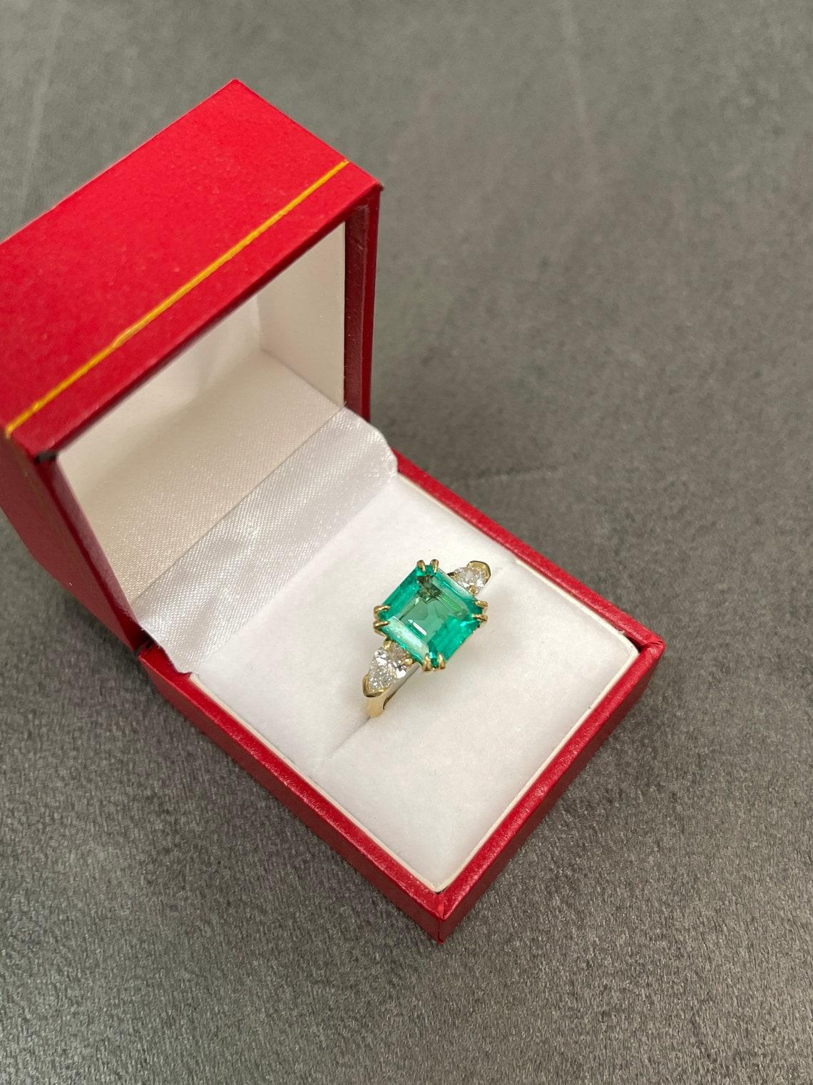 Emerald Cut 4.56tcw 18K GIA Three Stone Colombian Emerald & Pear Cut Diamond Gold Ring For Sale