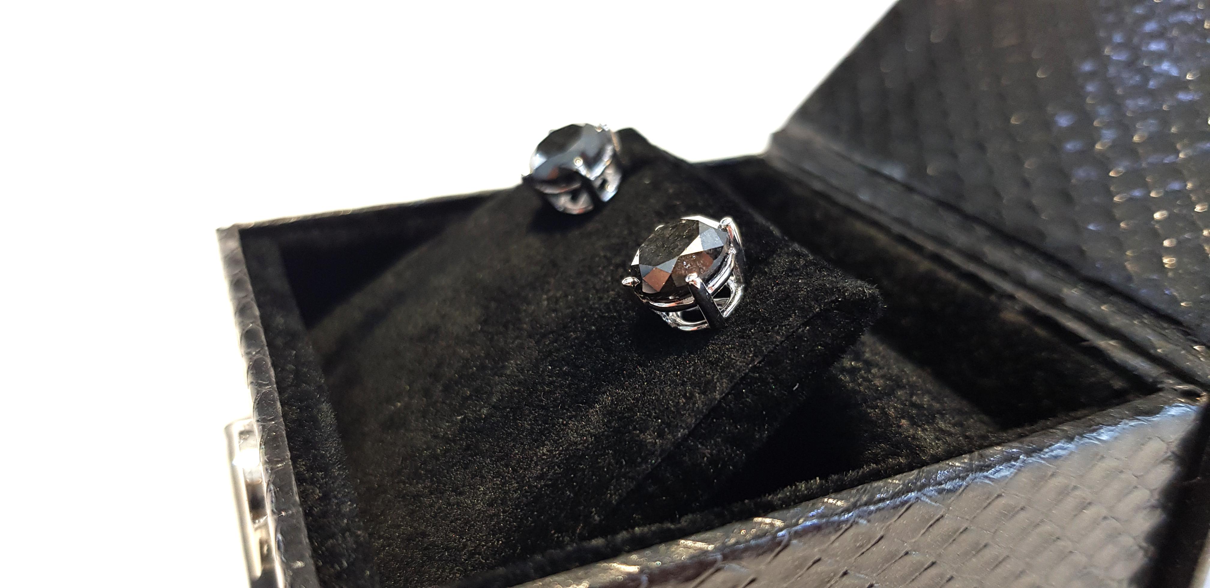 Round Cut 4.57 Carat Black Diamond 18 Karat White Gold Solitaire Stud Earrings Classic Set For Sale