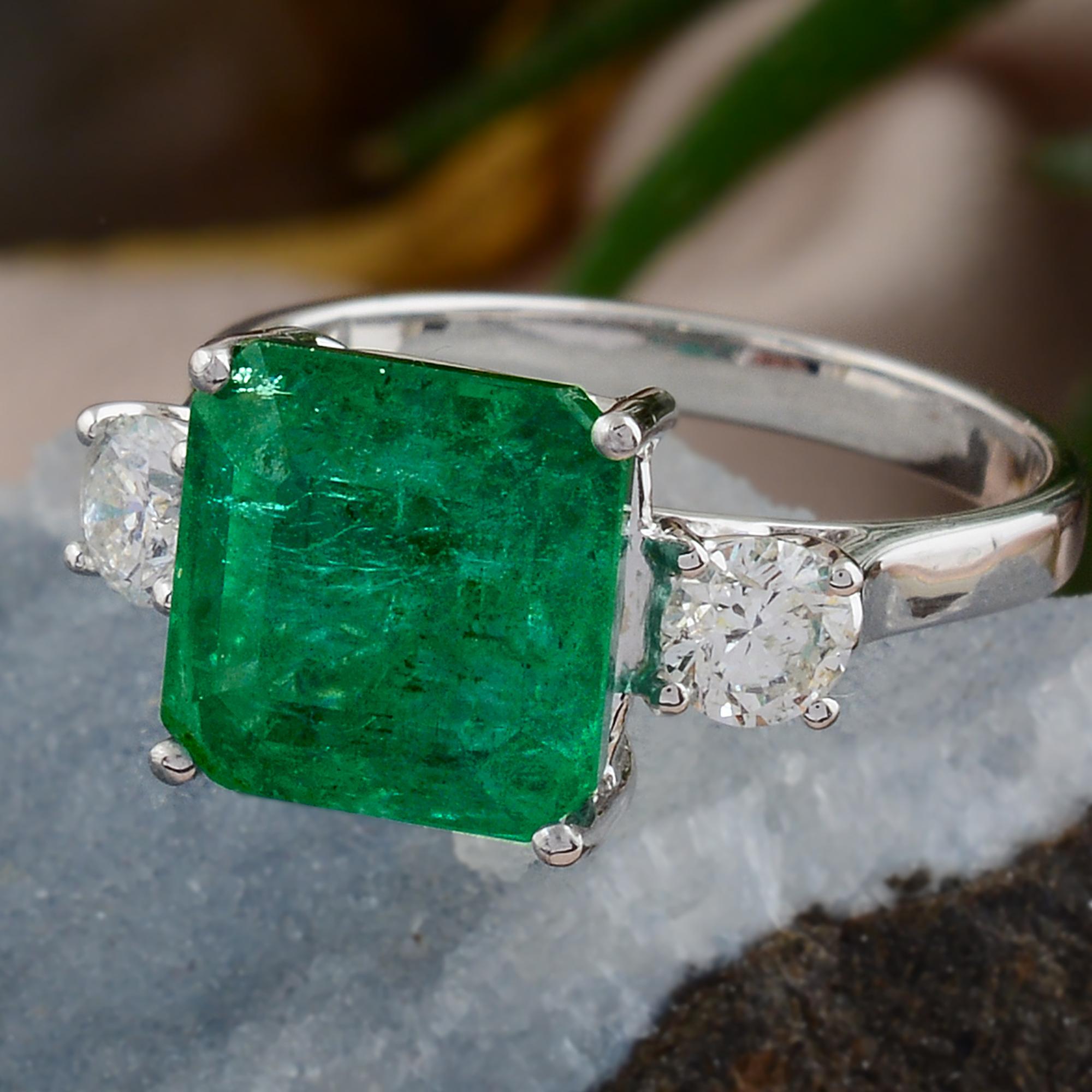 Cast from 14-karat gold, these exquisite ring is handset with 4.57 carats Zambian emerald and 0.53 carats of sparkling diamonds.

The ring is a size 7 and may be resized to larger or smaller upon request. FOLLOW SPECTRUM JEWELS storefront to view