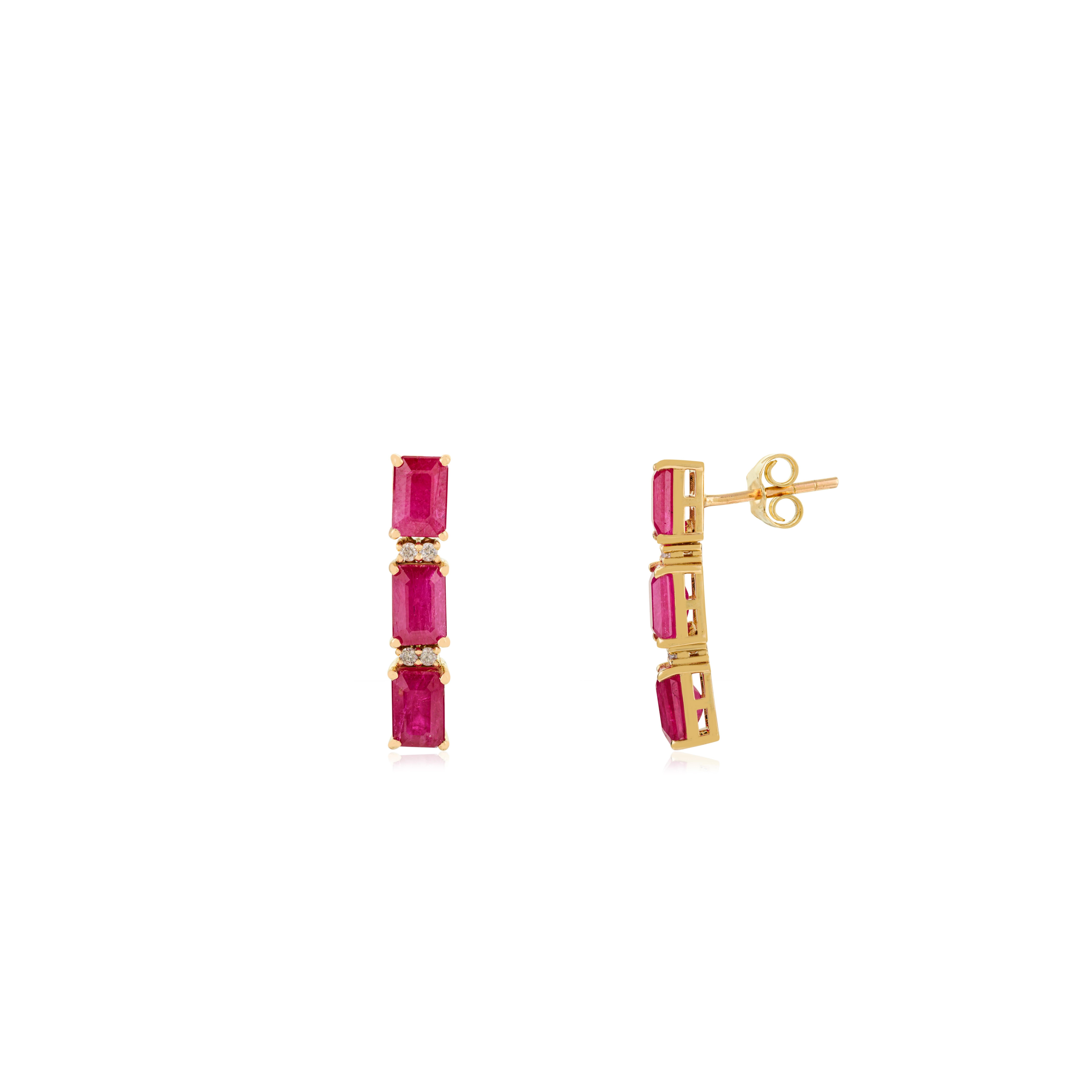 4.57Ct 14k Yellow Gold Natural Emerald Cut Ruby & Diamond Drop Earrings for Wife In New Condition For Sale In New York, NY