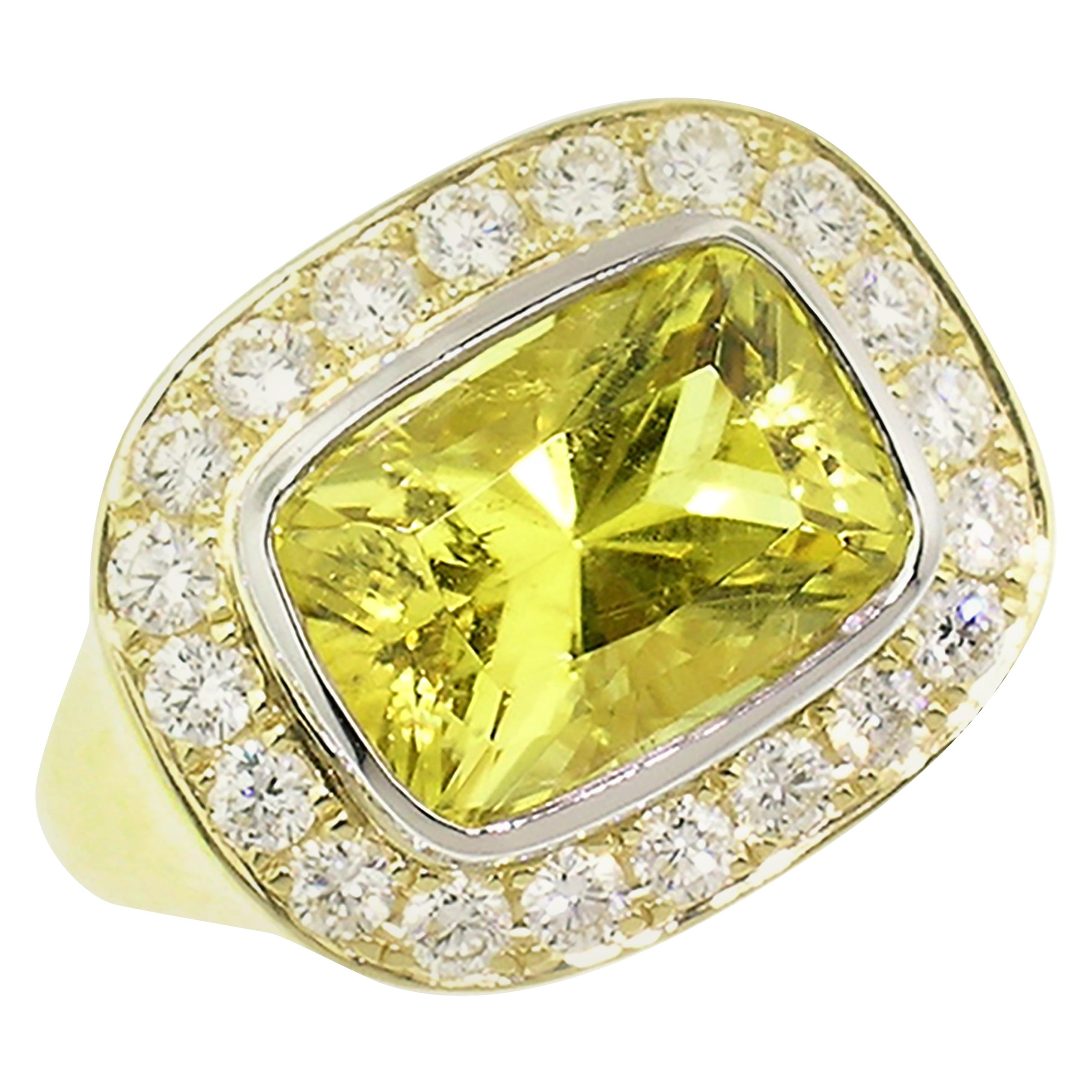 Bague Aphrodite 18 carats, tourmaline jaune canari de 4,57 carats et diamants, rapport GIA en vente