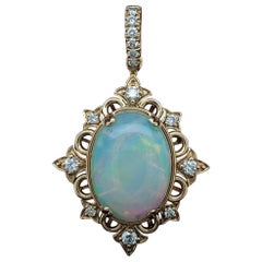 4,57 Karat Opal-Anhänger mit Diamant-Akzenten aus massivem 14k Gelbgold Oval 16,7x12,3 mm