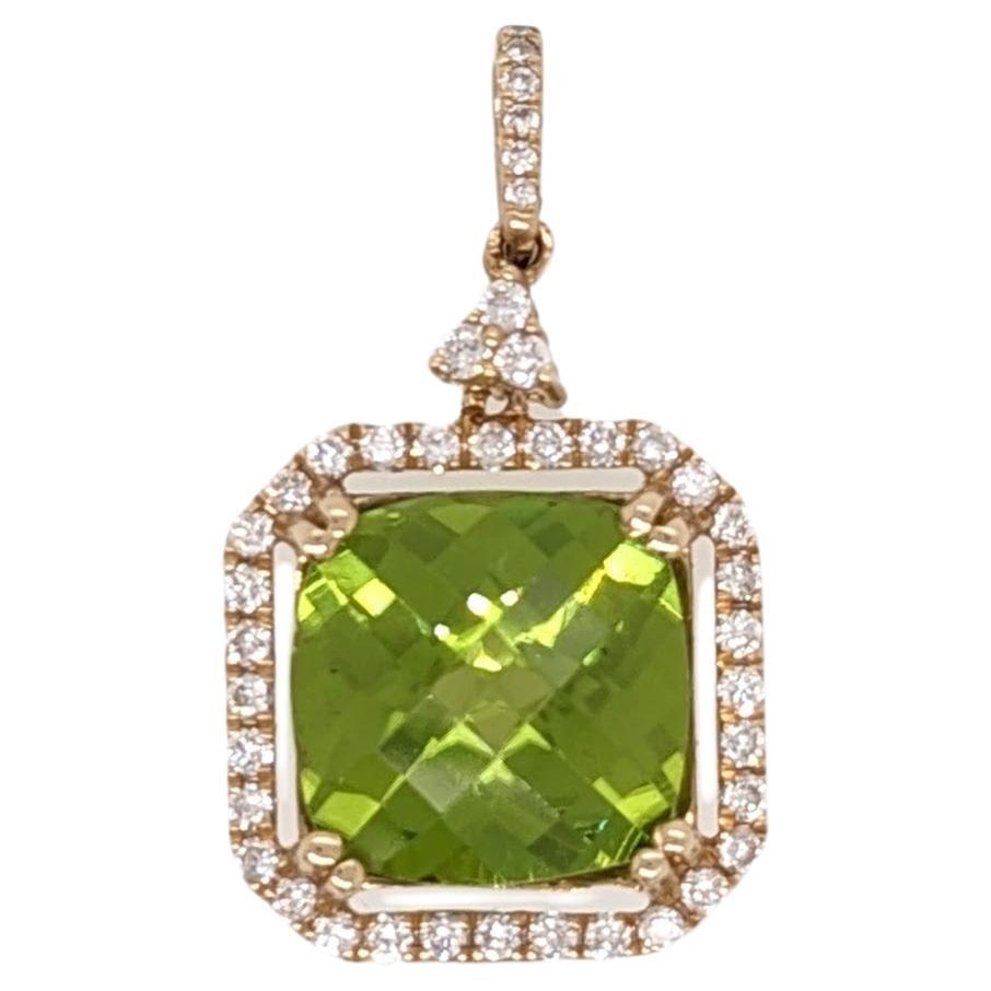 4.57ct Peridot w Diamond Halo in Solid 14K Gold Cushion Checkerboard Cut 10mm For Sale