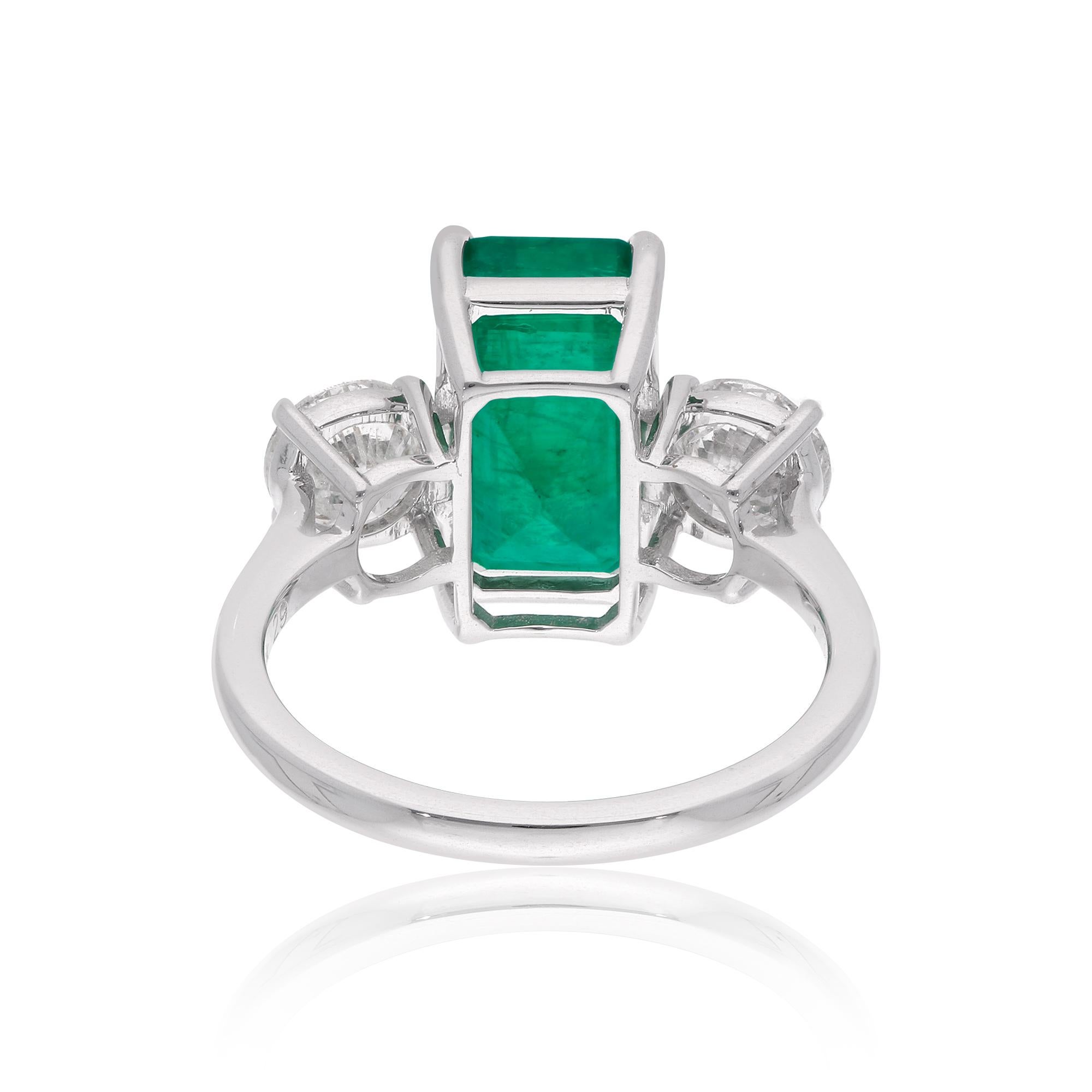 4,58 Karat sambischer Smaragd Ring 1,40 Karat SI/H Diamant 18 Karat Weißgold im Zustand „Neu“ im Angebot in Diera, Dubai