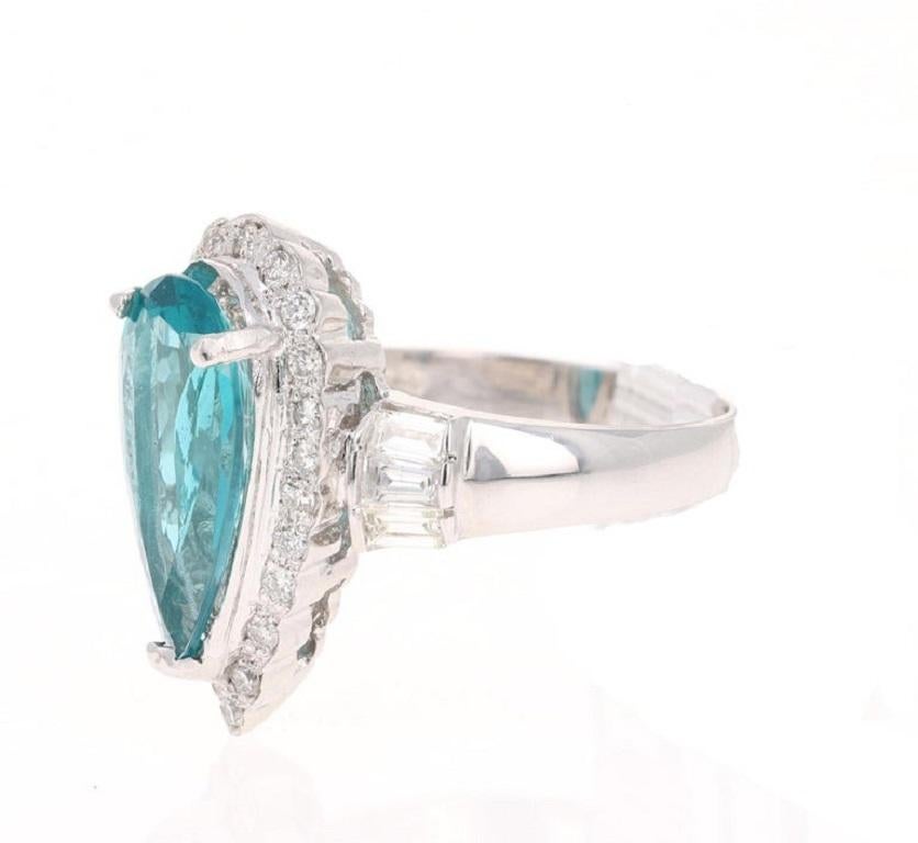 Contemporary 4.58 Carats Apatite Diamond White Gold Cocktail Ring For Sale