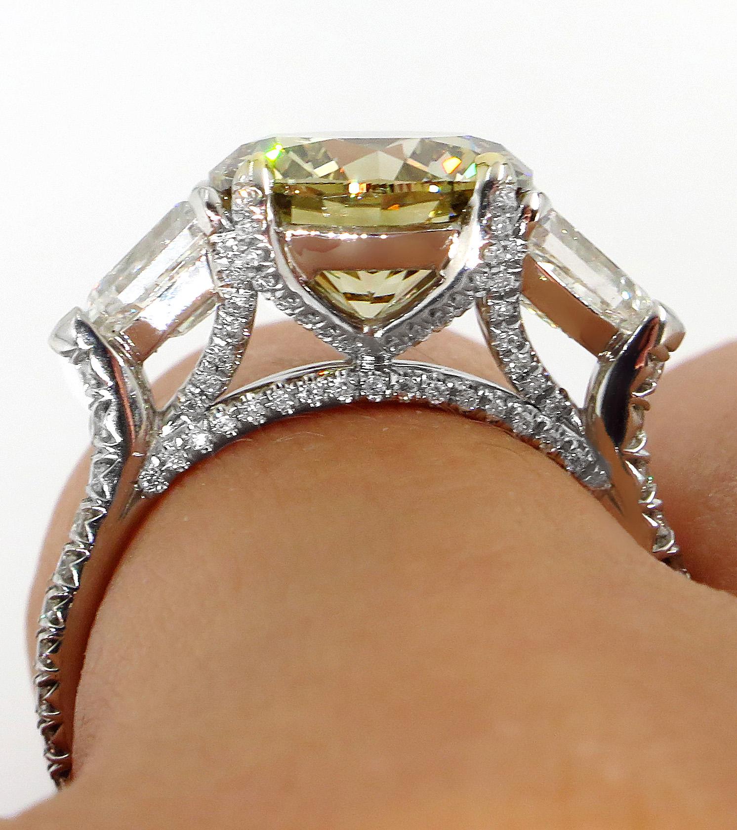 4.58ct Natural Fancy Brown Greenish Yellow Round Diamond 3-Stone Platinum Ring 6