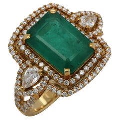 Used 4.59 Carat Emerald And Diamond Ring In 18 Karat Gold