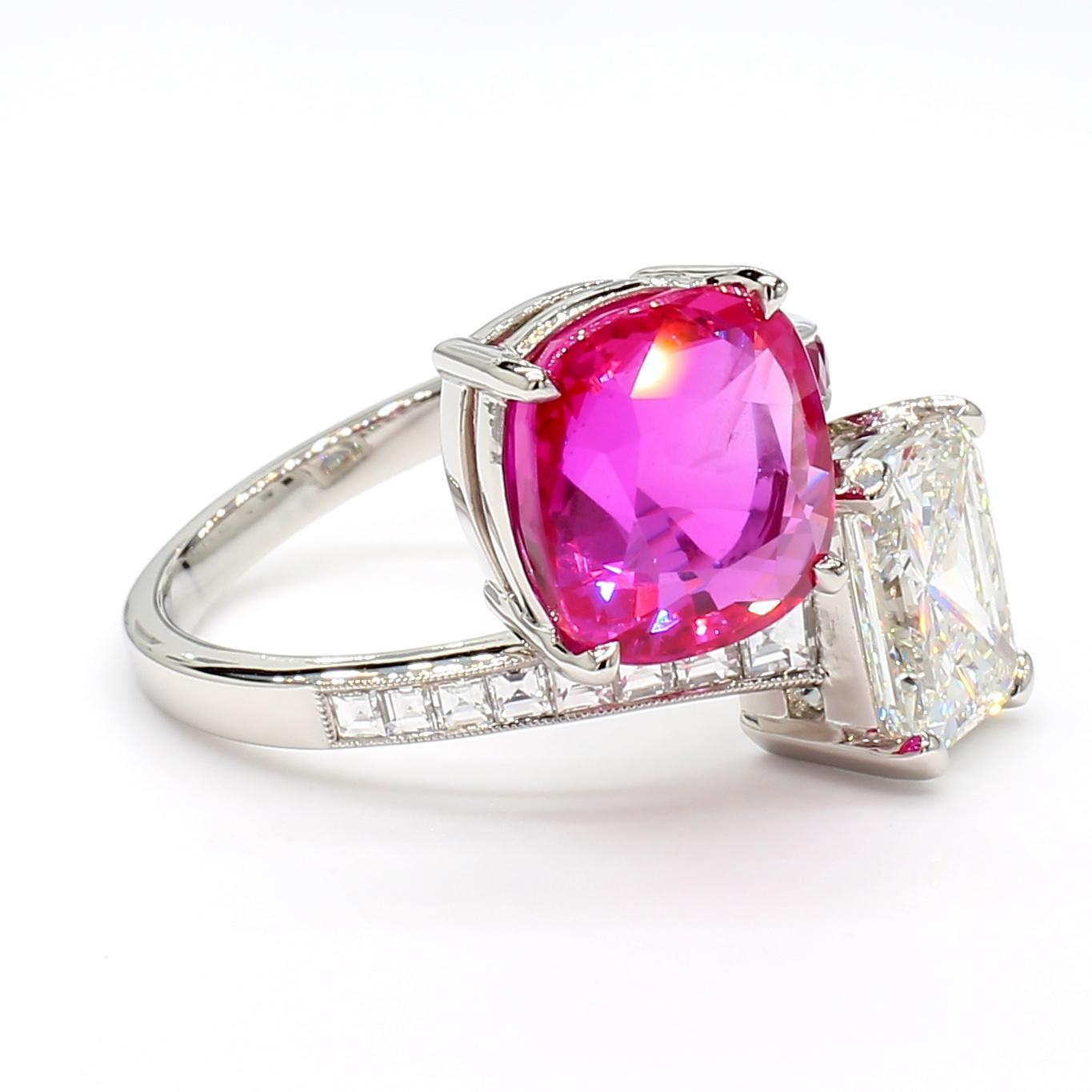 4.59 Carat Pink Sapphire Ruby and 2.1 Carat Diamond Platinum Ring en venta 3
