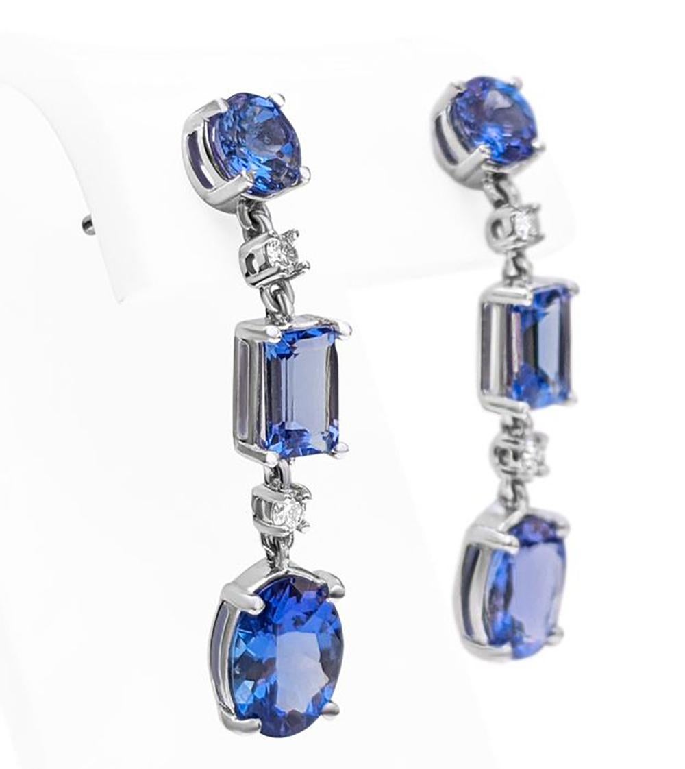 Art Nouveau 4.59 Carat Tanzanite 0.10 Ct Diamonds 14k White Gold Chandelier Luxury Earrings For Sale
