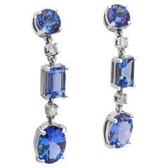 4.59 Carat Tanzanite 0.10 Ct Diamonds 14k White Gold Chandelier Luxury Earrings