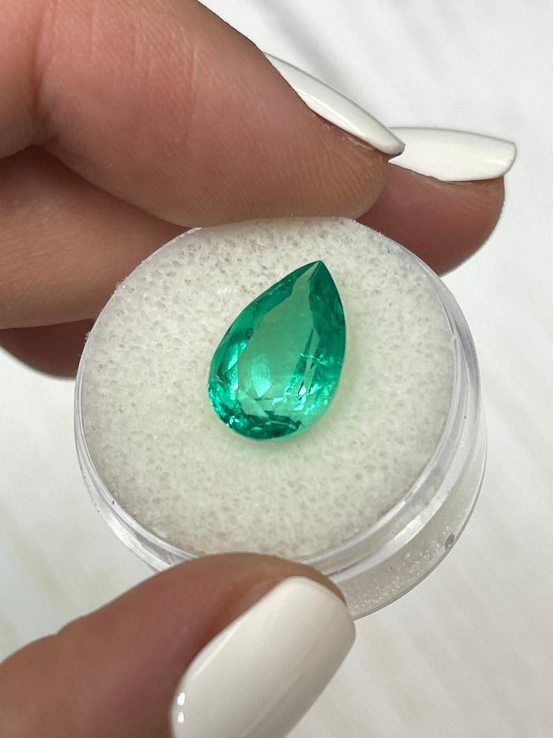4,59 carati di smeraldo colombiano Greene & Greene - 14x9 Taglio a pera Maggio In condizioni Nuovo in vendita a Jupiter, FL