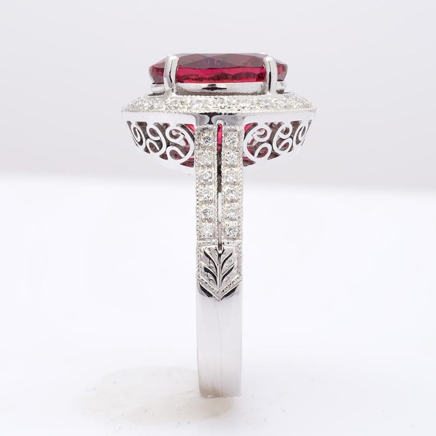 4.59 Carats Rubellite Diamonds set in 18K White Gold Ring In New Condition For Sale In Los Angeles, CA