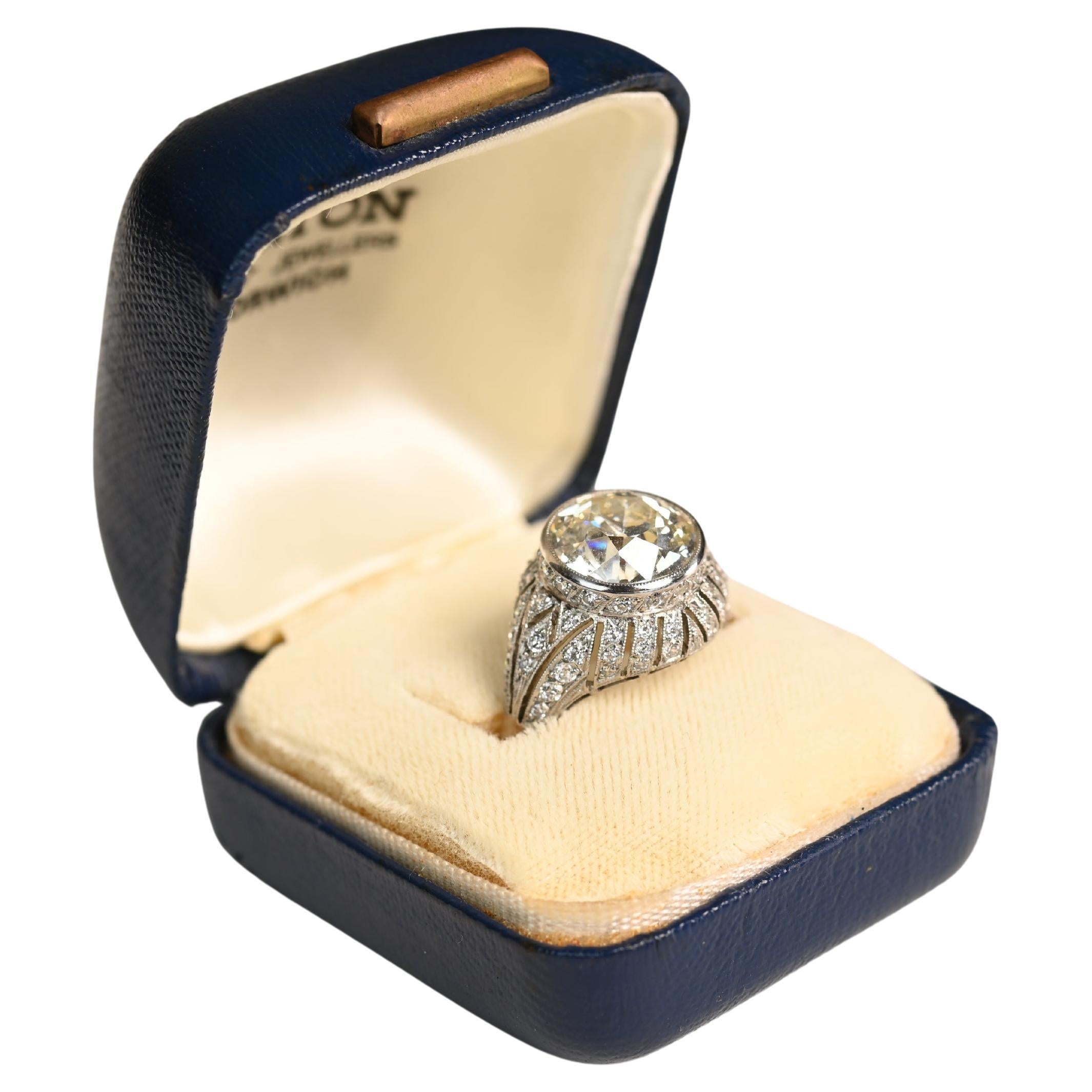 Verlobungsring aus Platin mit Diamanten im alteuropäischen Schliff ( ca. 4.50 Karat), Platin