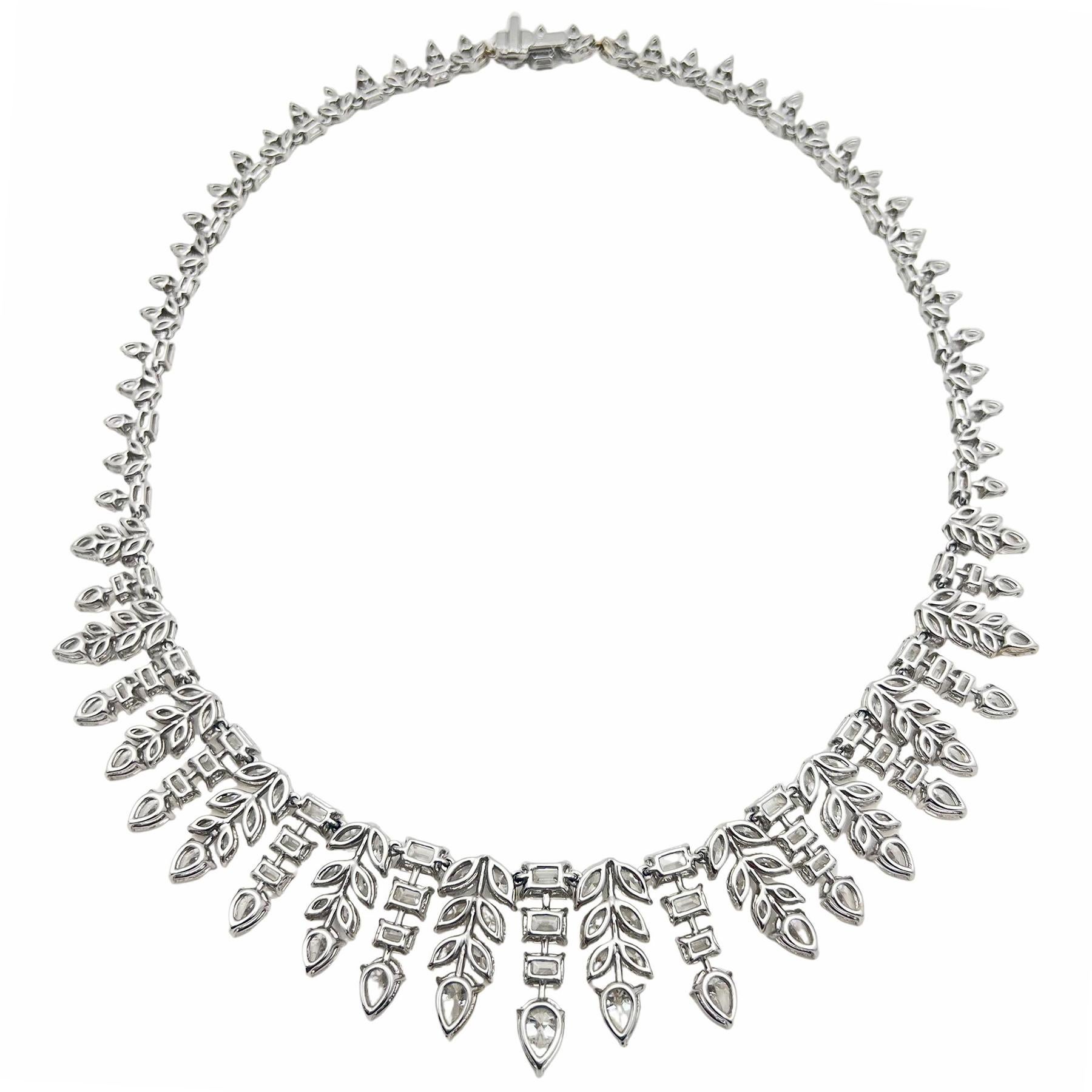 Collier à franges en diamants de 45 ct de taille mixte en vente 3