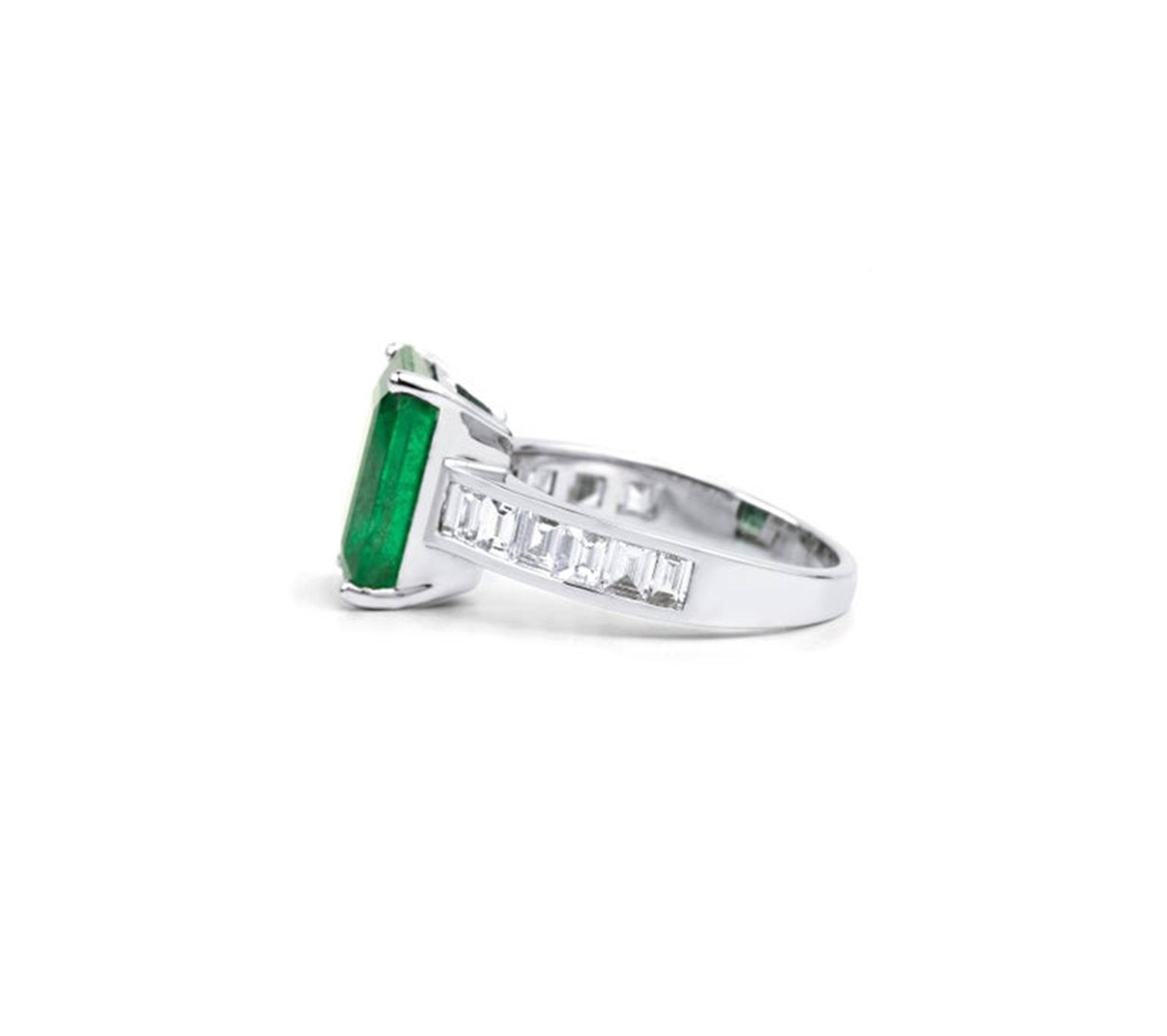 Women's 4.5ct Natural Emerald & Baguette Diamond Engagement Ring in 18K White Gold For Sale