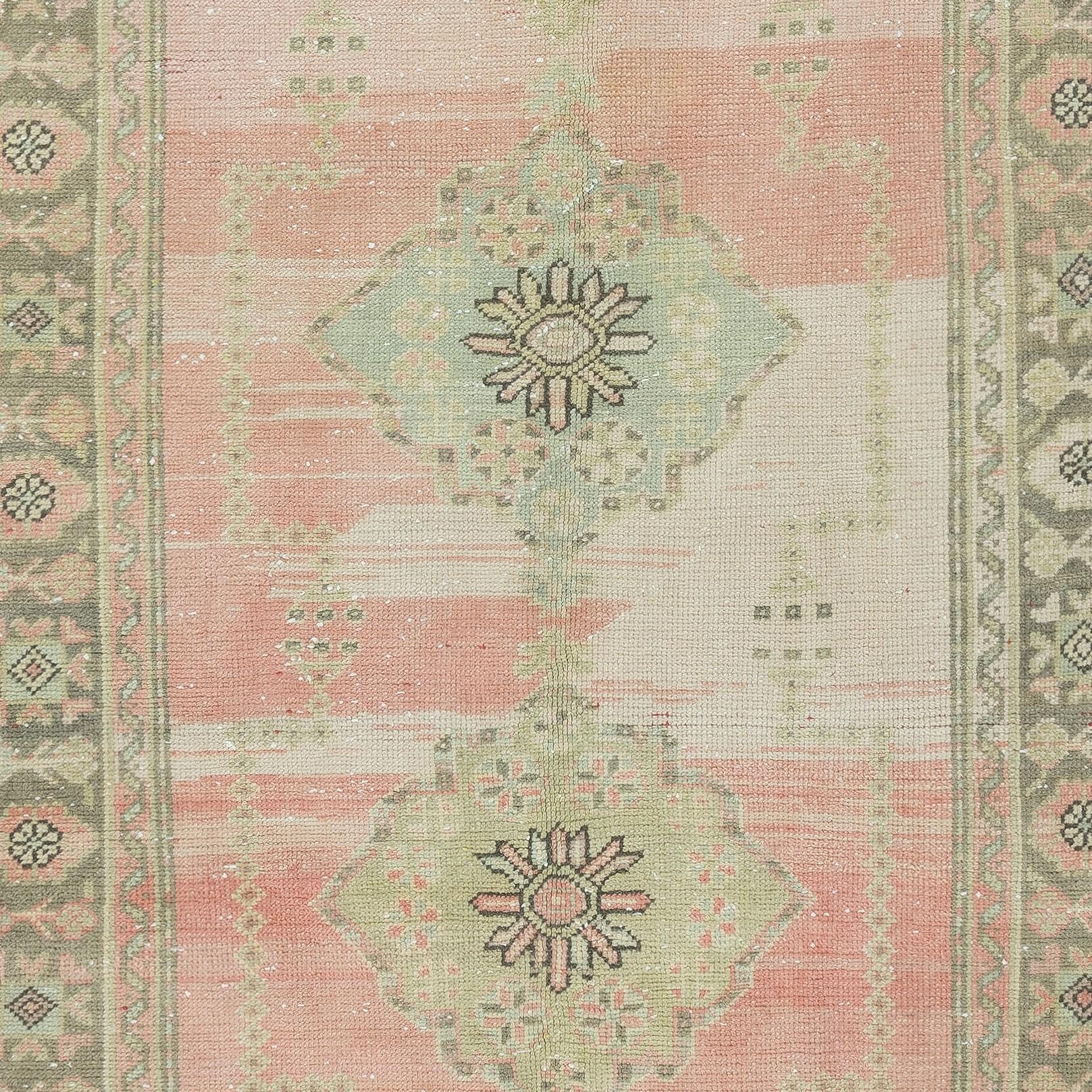 4,5x11.3 Ft Vintage-Läufer für die Küche. Flurteppich. Türkischer Treppenteppich im Zustand „Gut“ im Angebot in Spring Valley, NY