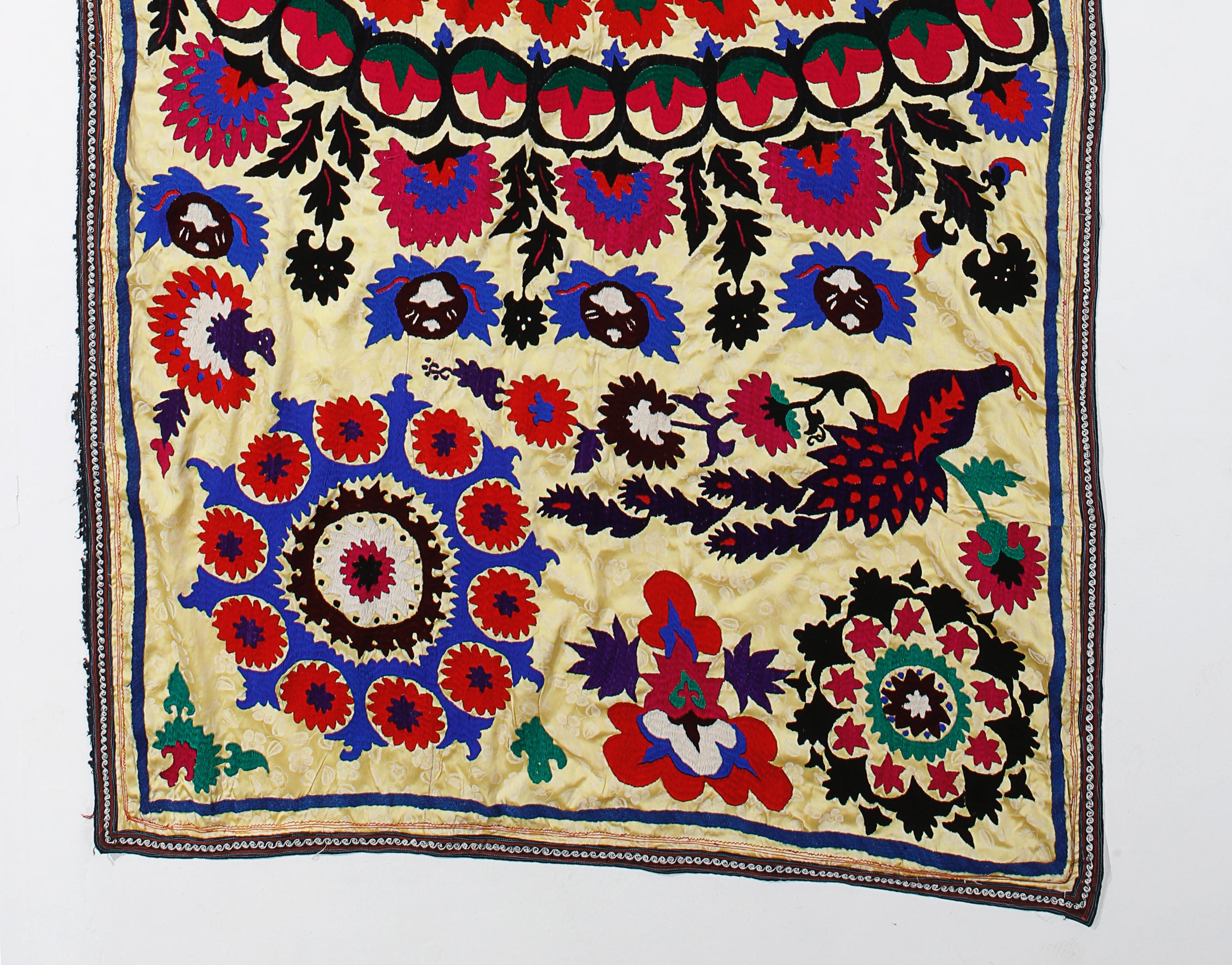 4.5x12 Ft Colorful Vintage Silk Embroidery Wall Hanging, Uzbek Suzani Tablecloth In Good Condition For Sale In Philadelphia, PA