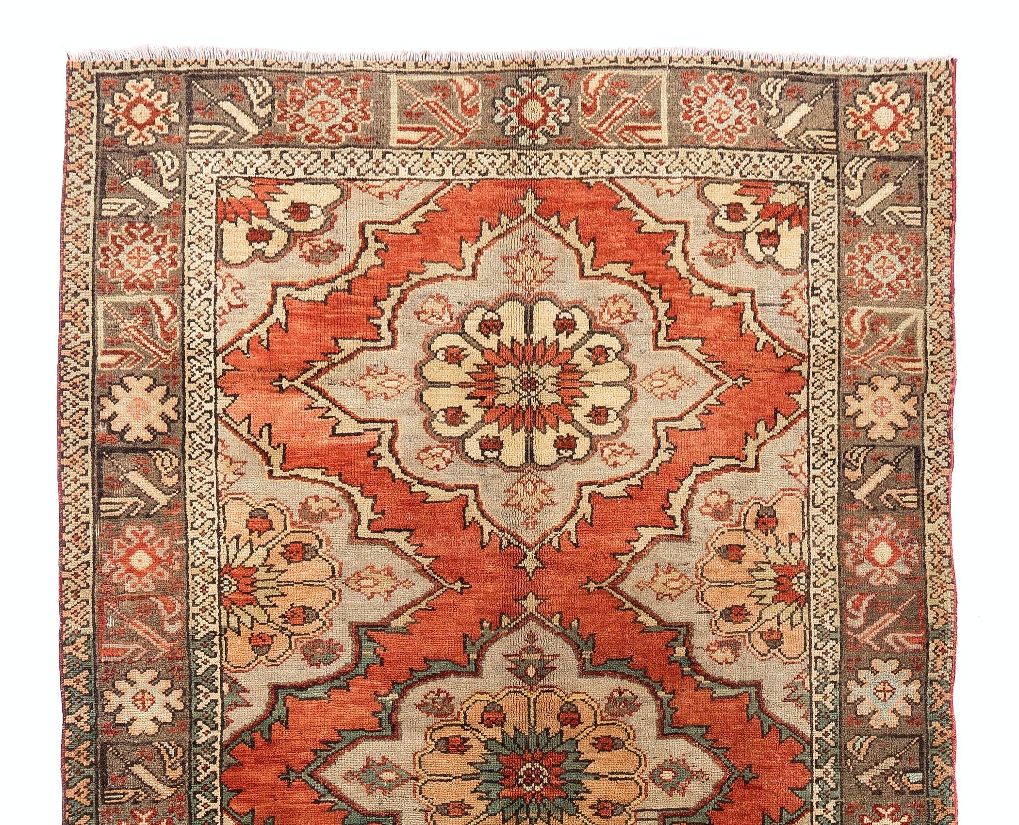 Oushak Tapis de couloir anatolien vintage noué à la main de 4,5 x 12 m Tapis de couloir tribal en vente